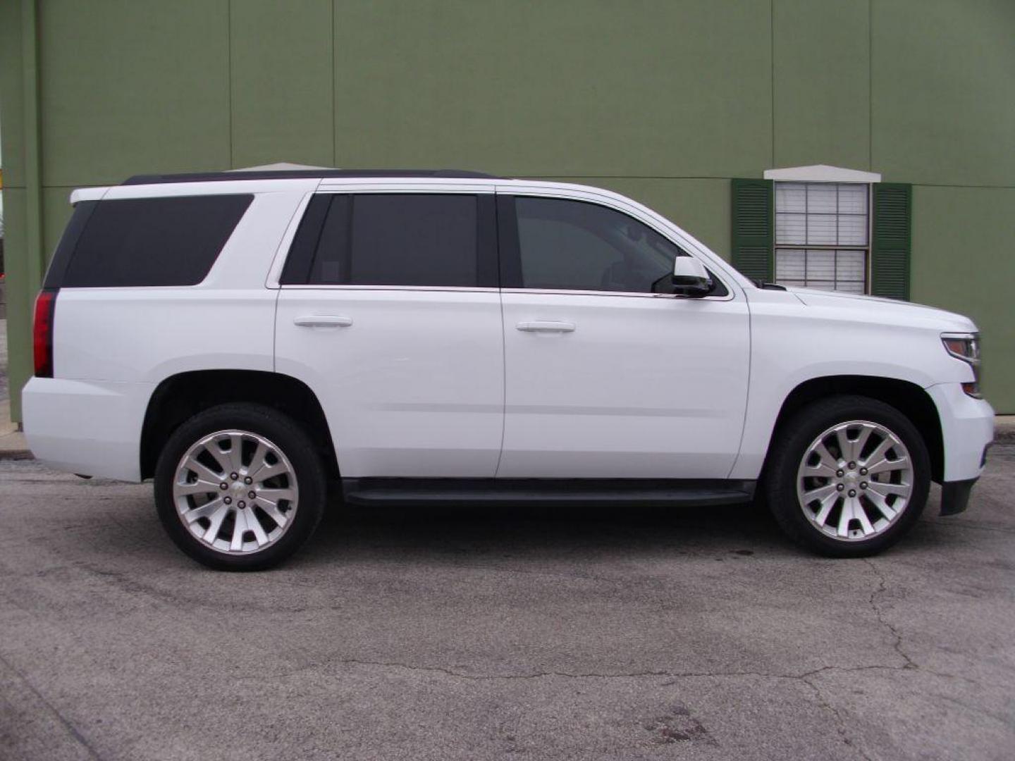 2016 WHITE CHEVROLET TAHOE LS (1GNSCAKC7GR) with an 5.3L engine, Automatic transmission, located at 2215 Harry Wurzbach Rd , San Antonio, TX, 78209, (208) 269-7240, 29.491415, -98.432098 - DEALER FAMILY USED - VERY CLEAN! ONE OWNER! CASH ONLY (401K) CAN NOT BE FINANCED THROUGH CREDIT UNIONS OR BANKS BECAUSE OF PRIOR DAMAGE REBUILT HISTORY - Photo#3