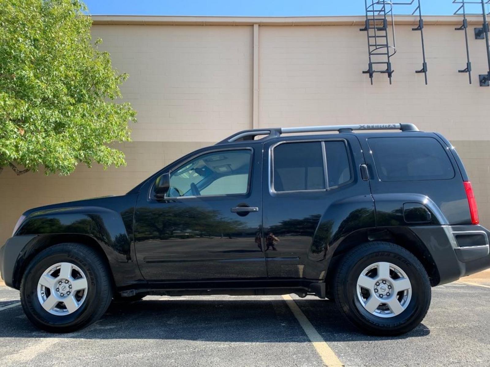 2010 BLACK NISSAN XTERRA OFF ROAD (5N1AN0NU9AC) with an 4.0L engine, Automatic transmission, located at 12019 San Pedro Avenue, San Antonio, TX, 78216, (210) 494-5895, 29.551861, -98.487602 - One Owner; New Tires; Air Conditioning; Power Windows; Power Locks; Power Steering; Tilt Wheel; AM/FM CD/MP3; Satellite; AM/FM CD/DVD; Immobilizer; Keyless Entry; Alarm; Dual Front Airbags; Passenger Sensor; Active Belts; All Wheel ABS - Photo #6