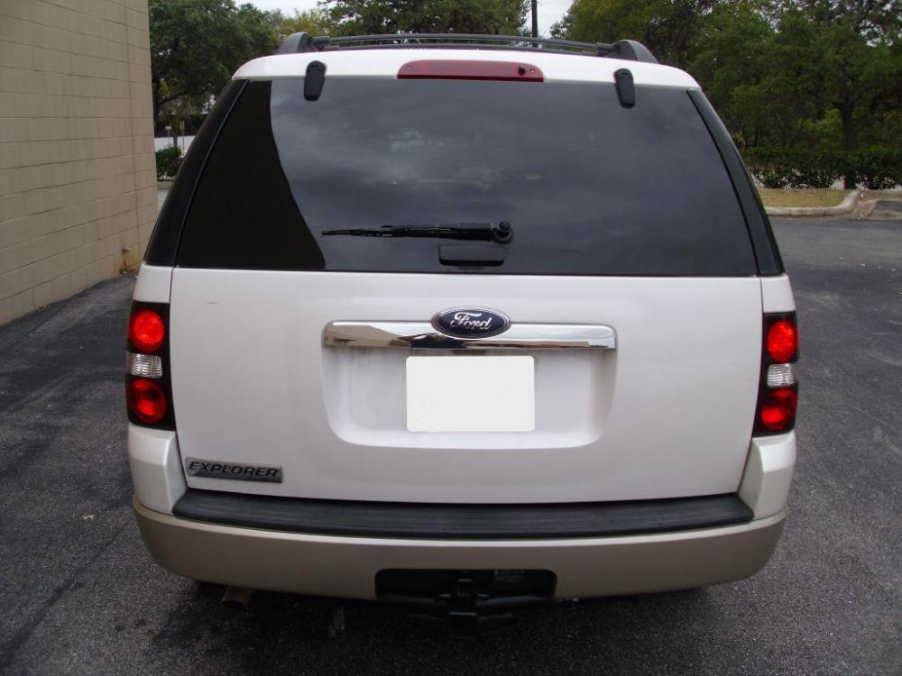 2010 WHITE FORD EXPLORER EDDIE BAUER (1FMEU7EE2AU) with an 4.0L engine, Automatic transmission, located at 12019 San Pedro Avenue, San Antonio, TX, 78216, (210) 494-5895, 29.551861, -98.487602 - Photo #36