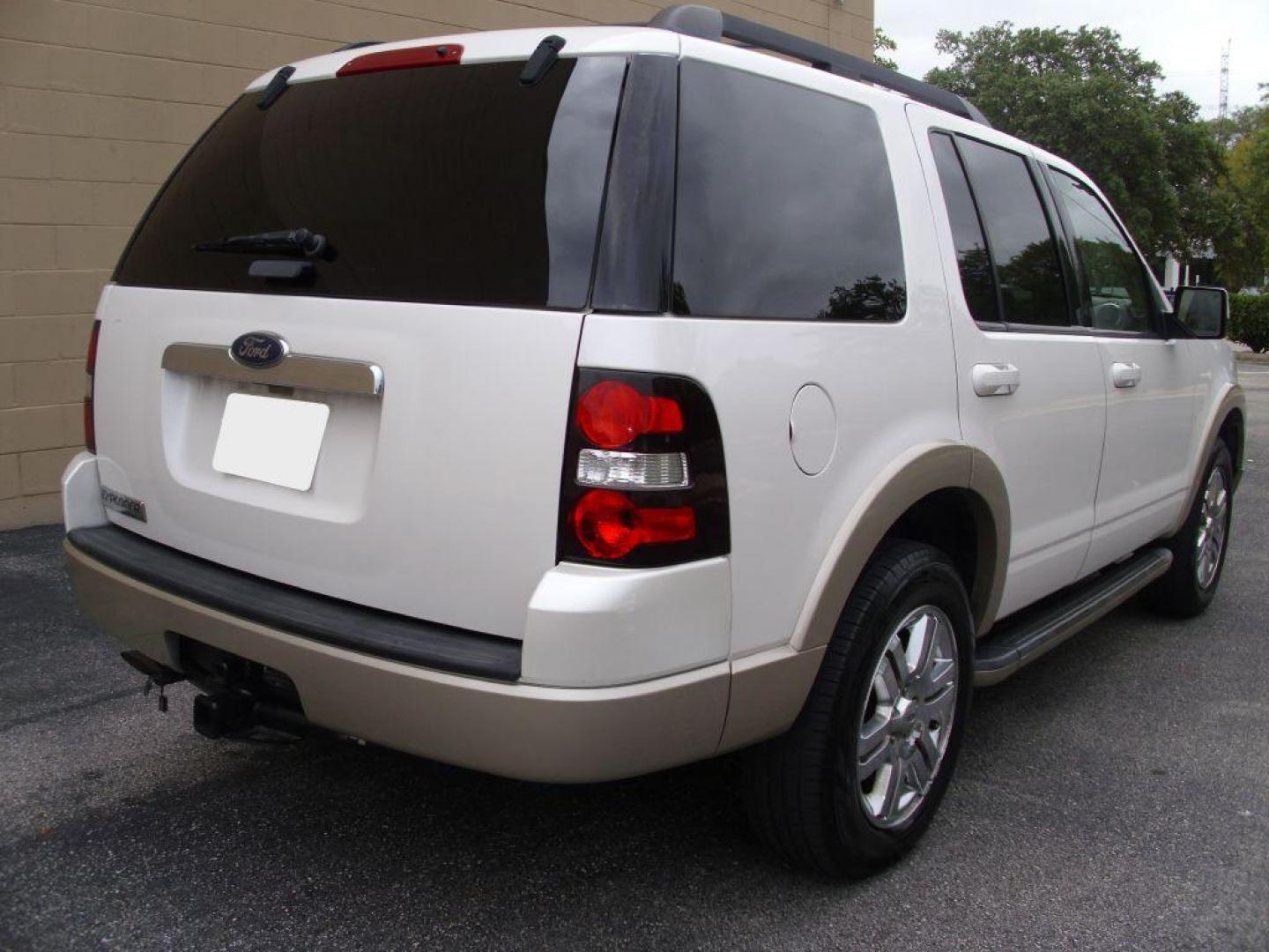 2010 WHITE FORD EXPLORER EDDIE BAUER (1FMEU7EE2AU) with an 4.0L engine, Automatic transmission, located at 12019 San Pedro Avenue, San Antonio, TX, 78216, (210) 494-5895, 29.550915, -98.491142 - We provide financing options through various third-party Credit Unions and Auto Finance Companies, including RBFCU, USAA, SSFCU, Pen Fed, Navy Fed, Credit Human Credit Union of Texas, and most other credit unions. We also work with major banks such as Capital One and Broadway Bank. Payment methods a - Photo#4