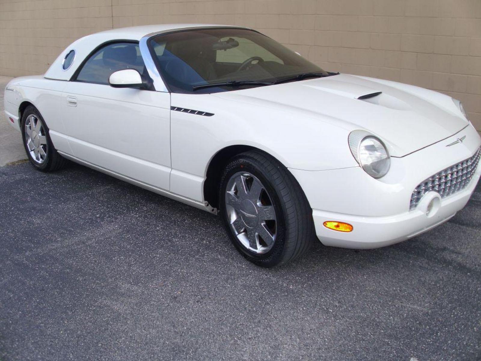 2002 WHITE FORD THUNDERBIRD (1FAHP60A02Y) with an 3.9L engine, Automatic transmission, located at 12019 San Pedro Avenue, San Antonio, TX, 78216, (210) 494-5895, 29.551861, -98.487602 - ONE OWNER; Leather Seats; Hard Top and Soft Top; Air Conditioning; Power Windows; Power Locks; Power Steering; Tilt Wheel; AM/FM CD; Pass Key Security; Dual Front Airbags; Sid Ar Bgs; Passenger deactivation switch; All Wheel ABS - Photo #1
