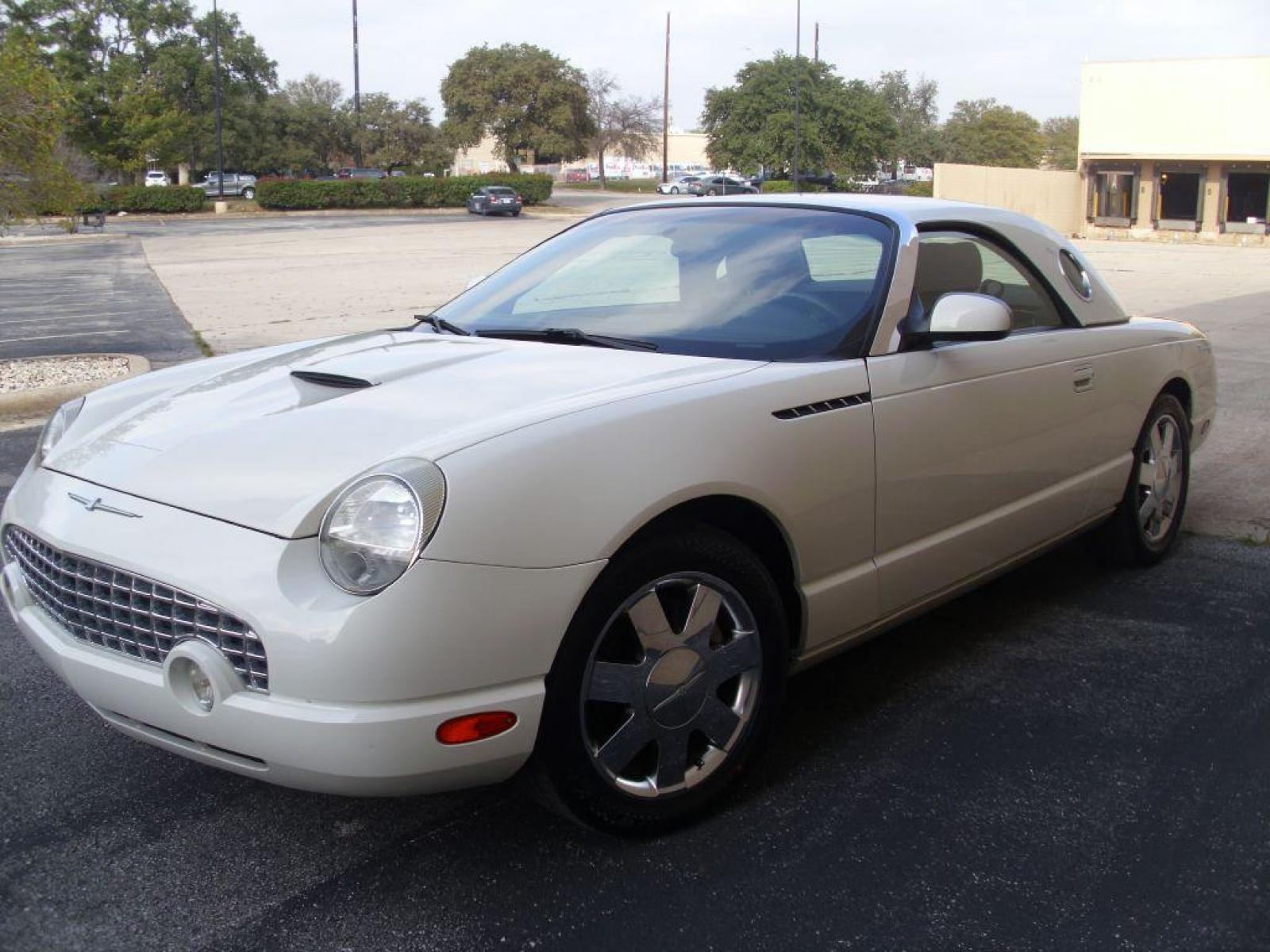 2002 WHITE FORD THUNDERBIRD (1FAHP60A02Y) with an 3.9L engine, Automatic transmission, located at 12019 San Pedro Avenue, San Antonio, TX, 78216, (210) 494-5895, 29.551861, -98.487602 - ONE OWNER; Leather Seats; Hard Top and Soft Top; Air Conditioning; Power Windows; Power Locks; Power Steering; Tilt Wheel; AM/FM CD; Pass Key Security; Dual Front Airbags; Sid Ar Bgs; Passenger deactivation switch; All Wheel ABS - Photo #6