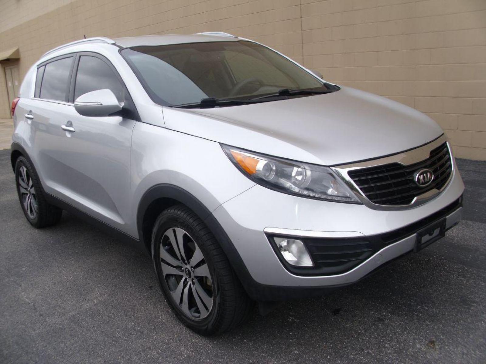 2012 SILVER KIA SPORTAGE EX (KNDPC3A20C7) with an 2.4L engine, Automatic transmission, located at 12019 San Pedro Avenue, San Antonio, TX, 78216, (210) 494-5895, 29.551861, -98.487602 - ONE-OWNER; Bluetooth Technology; Cruise Control; Parking Sensors; Backup Camera; Satellite Radio; Air Conditioning; Power Windows; Power Locks; Power Steering; Tilt Wheel; AM/FM CD/MP3; Satellite; Immobilizer; Keyless Entry; Alarm; Dual Front Airbags; Side Airbags; Head Airbags; Rear Head Airbags; A - Photo #13