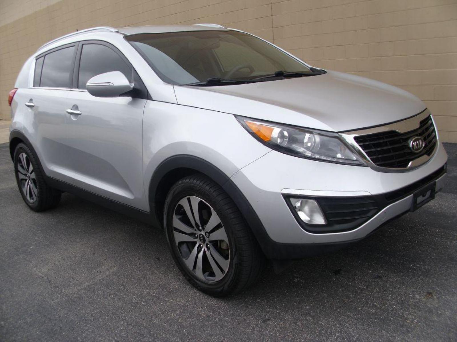 2012 SILVER KIA SPORTAGE EX (KNDPC3A20C7) with an 2.4L engine, Automatic transmission, located at 12019 San Pedro Avenue, San Antonio, TX, 78216, (210) 494-5895, 29.551861, -98.487602 - ONE-OWNER; Bluetooth Technology; Cruise Control; Parking Sensors; Backup Camera; Satellite Radio; Air Conditioning; Power Windows; Power Locks; Power Steering; Tilt Wheel; AM/FM CD/MP3; Satellite; Immobilizer; Keyless Entry; Alarm; Dual Front Airbags; Side Airbags; Head Airbags; Rear Head Airbags; A - Photo #14