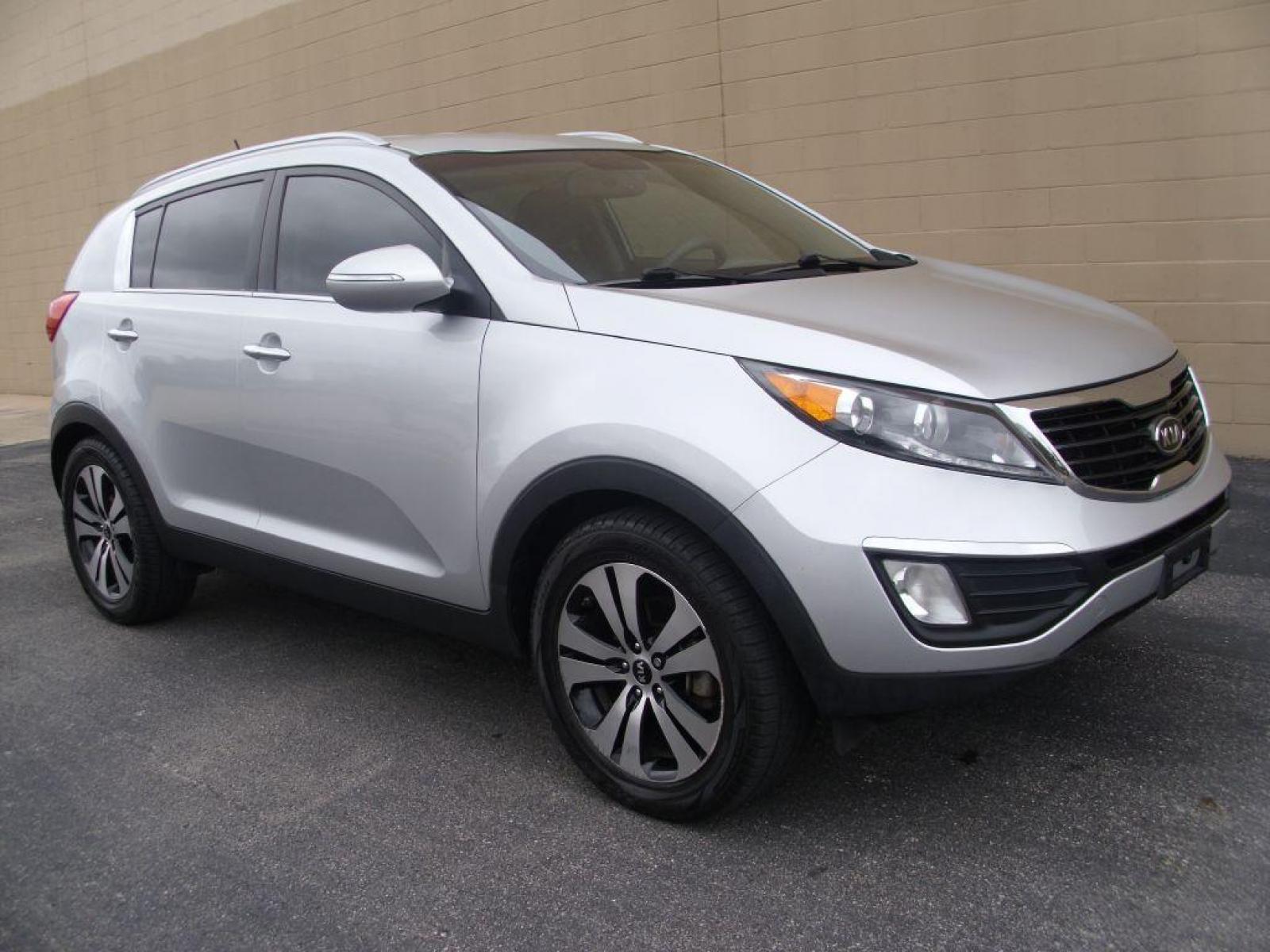 2012 SILVER KIA SPORTAGE EX (KNDPC3A20C7) with an 2.4L engine, Automatic transmission, located at 12019 San Pedro Avenue, San Antonio, TX, 78216, (210) 494-5895, 29.551861, -98.487602 - ONE-OWNER; Bluetooth Technology; Cruise Control; Parking Sensors; Backup Camera; Satellite Radio; Air Conditioning; Power Windows; Power Locks; Power Steering; Tilt Wheel; AM/FM CD/MP3; Satellite; Immobilizer; Keyless Entry; Alarm; Dual Front Airbags; Side Airbags; Head Airbags; Rear Head Airbags; A - Photo #16