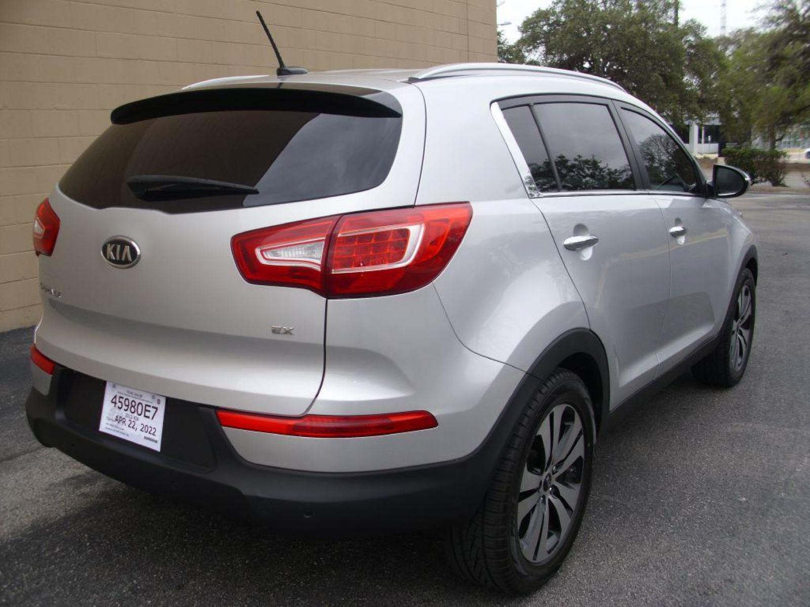 2012 SILVER KIA SPORTAGE EX (KNDPC3A20C7) with an 2.4L engine, Automatic transmission, located at 12019 San Pedro Avenue, San Antonio, TX, 78216, (210) 494-5895, 29.551861, -98.487602 - ONE-OWNER; Bluetooth Technology; Cruise Control; Parking Sensors; Backup Camera; Satellite Radio; Air Conditioning; Power Windows; Power Locks; Power Steering; Tilt Wheel; AM/FM CD/MP3; Satellite; Immobilizer; Keyless Entry; Alarm; Dual Front Airbags; Side Airbags; Head Airbags; Rear Head Airbags; A - Photo #19