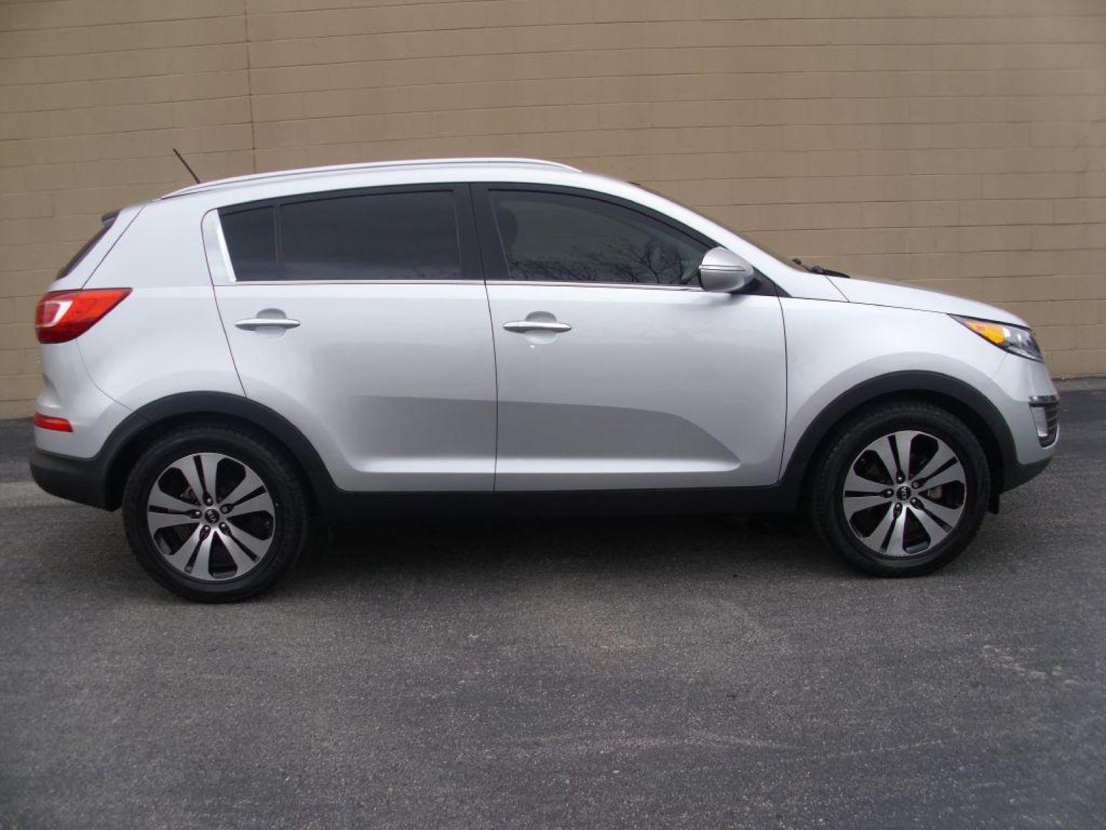 2012 SILVER KIA SPORTAGE EX (KNDPC3A20C7) with an 2.4L engine, Automatic transmission, located at 12019 San Pedro Avenue, San Antonio, TX, 78216, (210) 494-5895, 29.551861, -98.487602 - ONE-OWNER; Bluetooth Technology; Cruise Control; Parking Sensors; Backup Camera; Satellite Radio; Air Conditioning; Power Windows; Power Locks; Power Steering; Tilt Wheel; AM/FM CD/MP3; Satellite; Immobilizer; Keyless Entry; Alarm; Dual Front Airbags; Side Airbags; Head Airbags; Rear Head Airbags; A - Photo #2