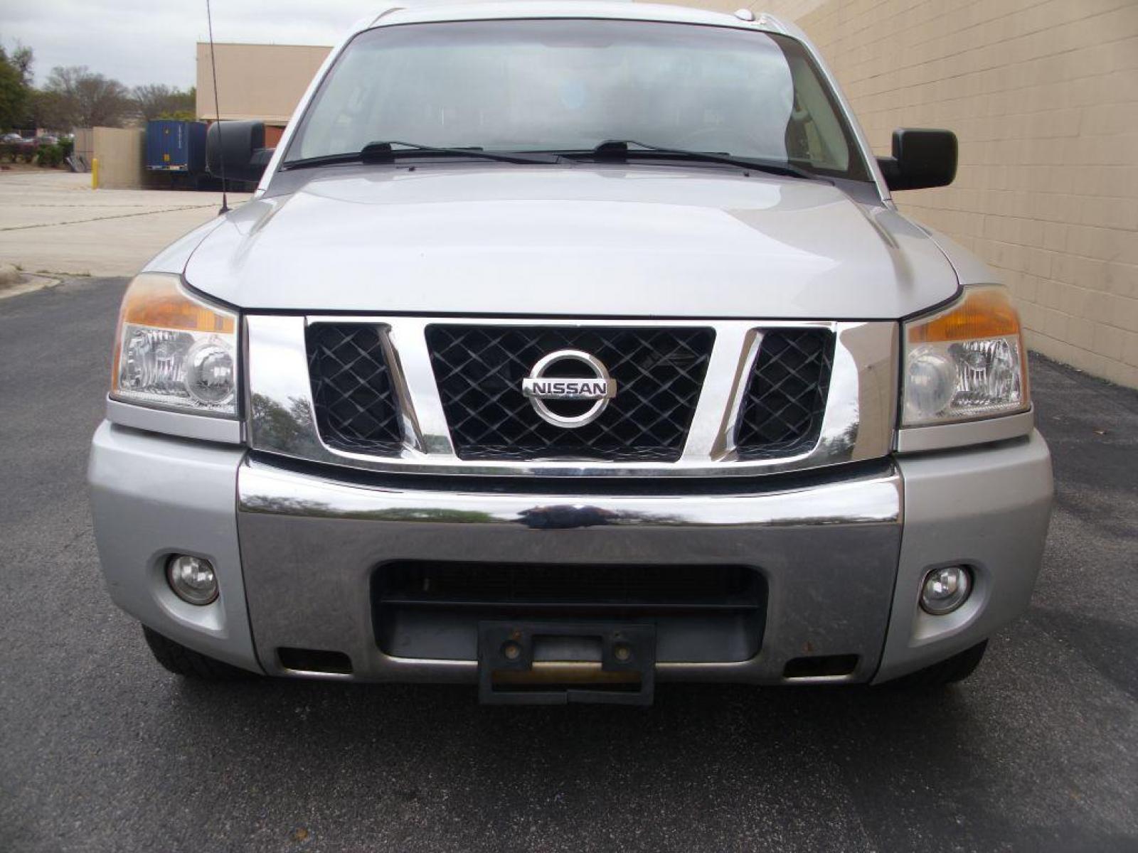 2013 SILVER NISSAN TITAN S (1N6BA0ED2DN) with an 5.6L engine, Automatic transmission, located at 12019 San Pedro Avenue, San Antonio, TX, 78216, (210) 494-5895, 29.551861, -98.487602 - 4 Door; Bed Liner; Bluetooth Technology; Backup Camera; Running Boards; Towing Package; Air Conditioning; Power Windows; Power Locks; Power Steering; Tilt Wheel; AM/FM CD; AM/FM CD/MP3; Satellite; Dual Front Airbags; Passenger Sensor; Active Belts; Crew Cab; Regular Bed; All Wheel ABS; 1/2 Ton; Back - Photo #4