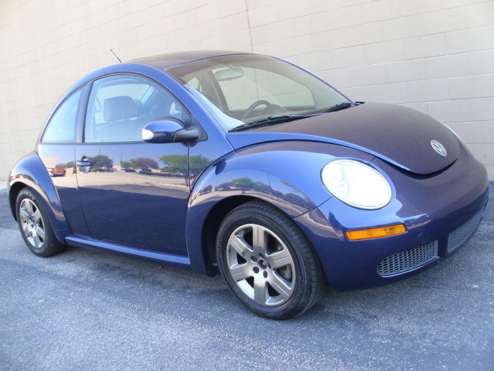 2006 BLUE VOLKSWAGEN NEW BEETLE 2.5L OPTION PACKAGE 1 (3VWRW31C76M) with an 2.5L engine, Automatic transmission, located at 12019 San Pedro Avenue, San Antonio, TX, 78216, (210) 494-5895, 29.551861, -98.487602 - Leather Seats; Air Conditioning; Power Windows; Power Locks; Power Steering; Tilt Wheel; AM/FM Cassette; AM/FM CD; Passive sentry key; Dual Air Bags Front and Sides; Active Belts; All Wheel ABS; Retractable Roof Panel - Photo #9