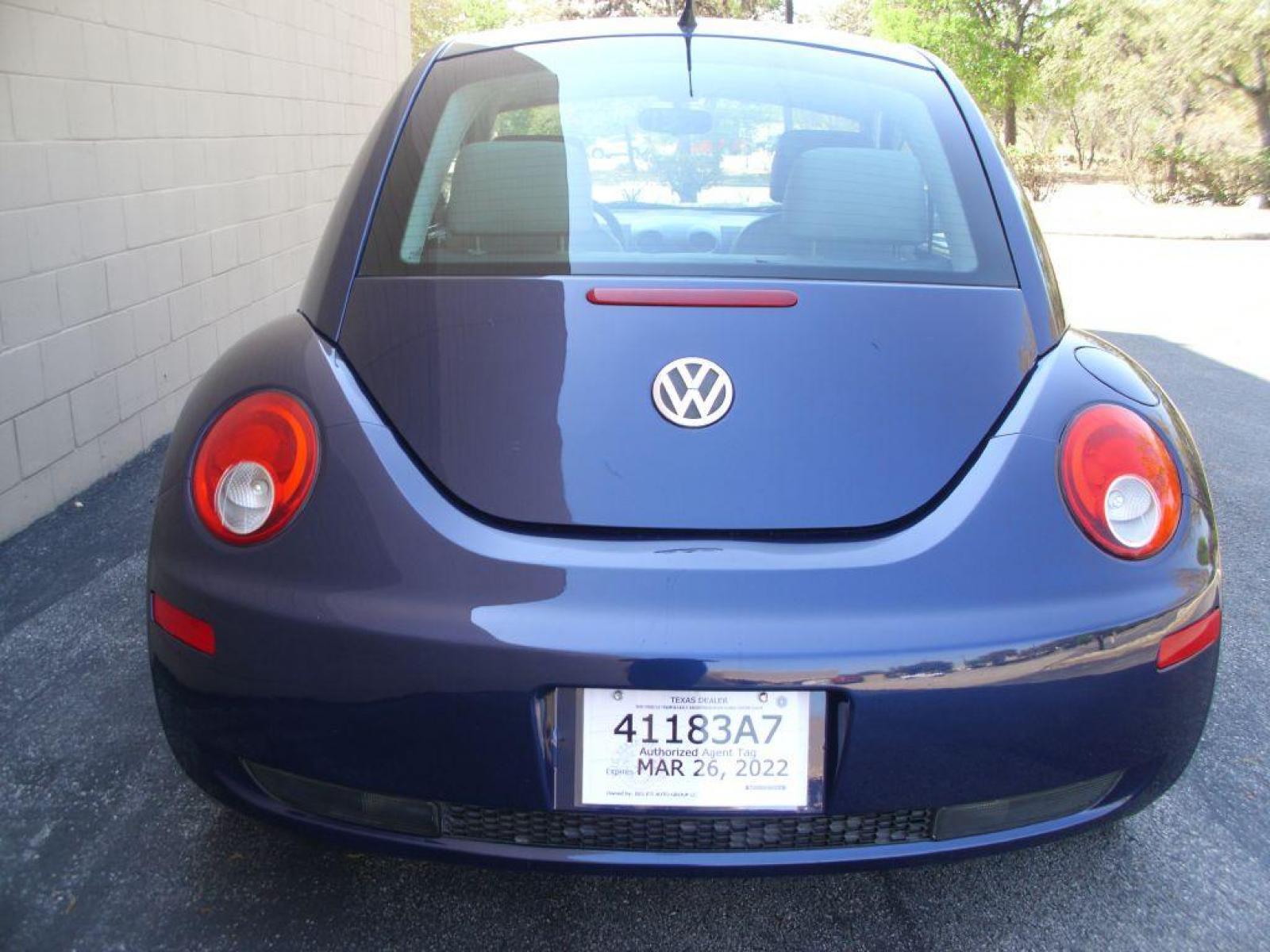 2006 BLUE VOLKSWAGEN NEW BEETLE 2.5L OPTION PACKAGE 1 (3VWRW31C76M) with an 2.5L engine, Automatic transmission, located at 12019 San Pedro Avenue, San Antonio, TX, 78216, (210) 494-5895, 29.551861, -98.487602 - Leather Seats; Air Conditioning; Power Windows; Power Locks; Power Steering; Tilt Wheel; AM/FM Cassette; AM/FM CD; Passive sentry key; Dual Air Bags Front and Sides; Active Belts; All Wheel ABS; Retractable Roof Panel - Photo #14