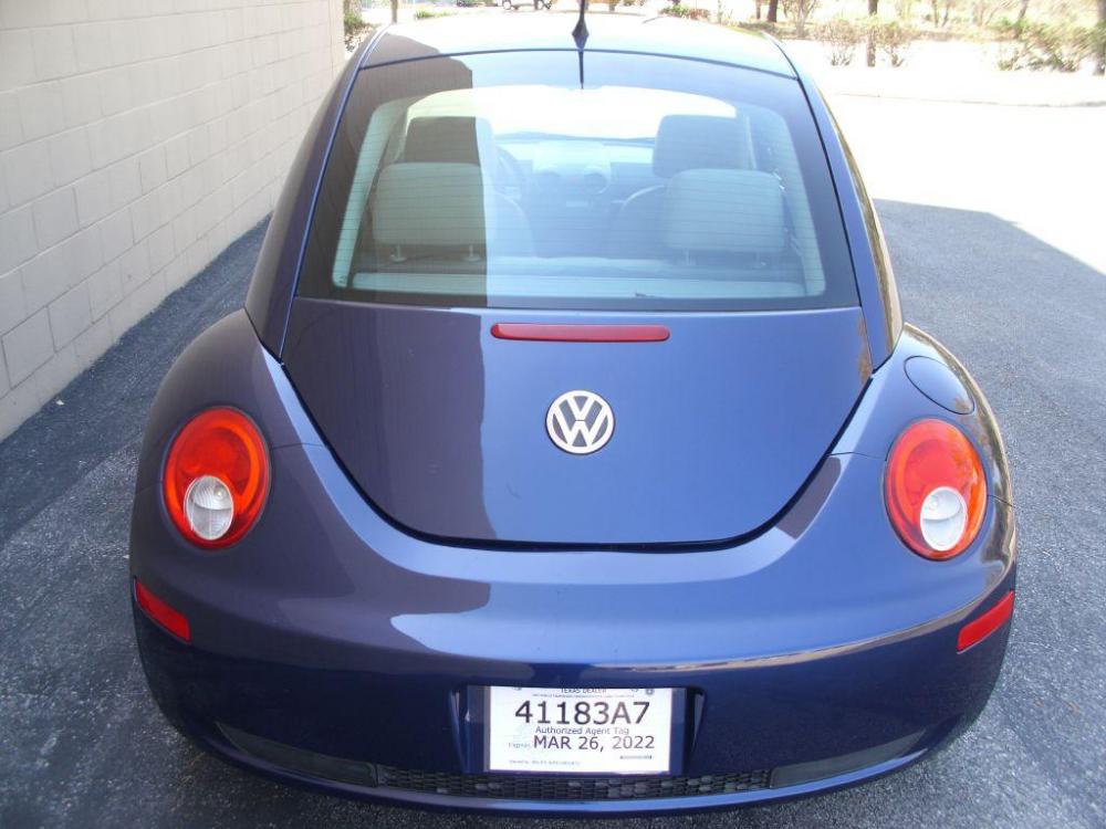 2006 BLUE VOLKSWAGEN NEW BEETLE 2.5L OPTION PACKAGE 1 (3VWRW31C76M) with an 2.5L engine, Automatic transmission, located at 12019 San Pedro Avenue, San Antonio, TX, 78216, (210) 494-5895, 29.551861, -98.487602 - Photo #16