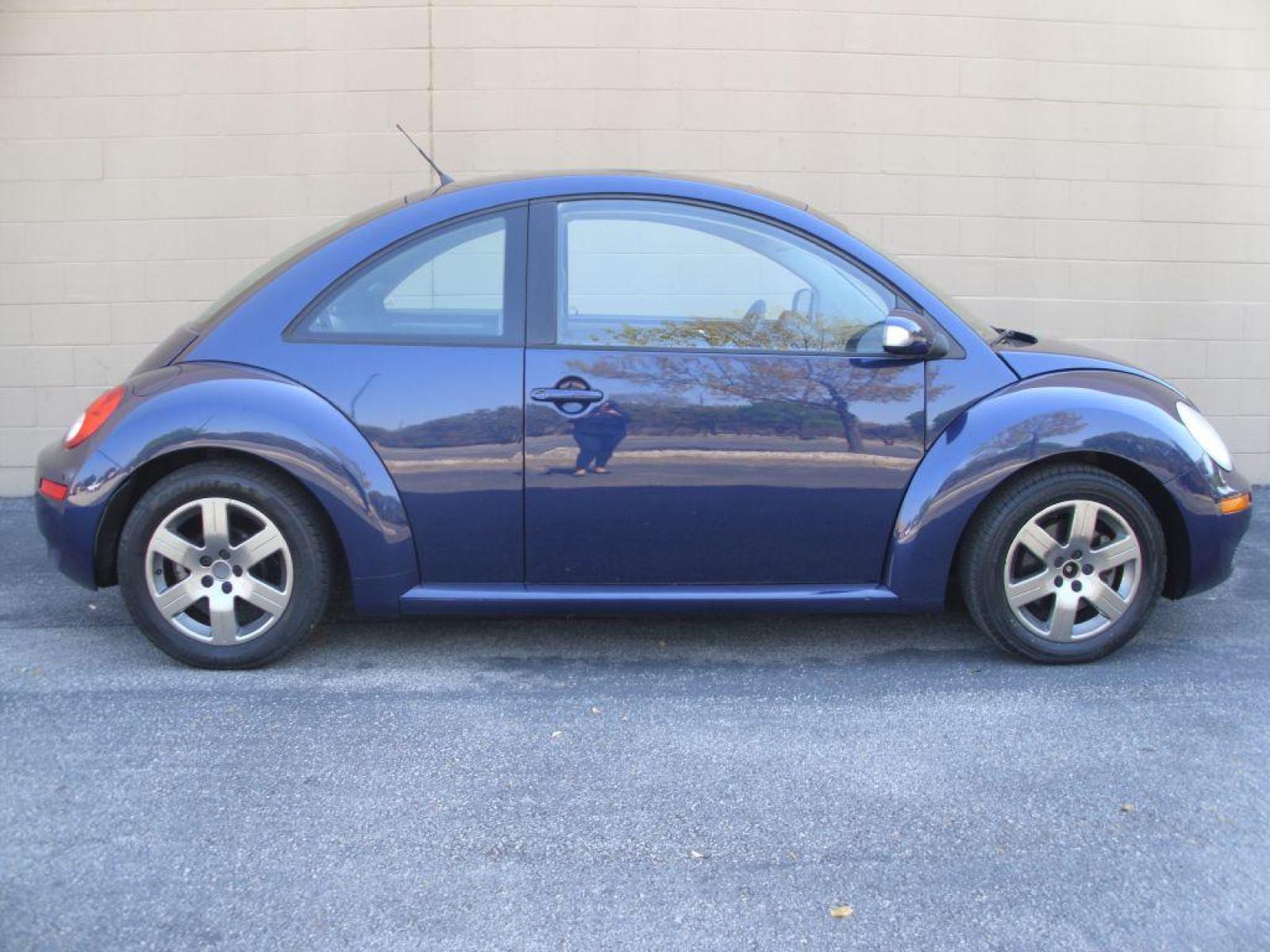 2006 BLUE VOLKSWAGEN NEW BEETLE 2.5L OPTION PACKAGE 1 (3VWRW31C76M) with an 2.5L engine, Automatic transmission, located at 12019 San Pedro Avenue, San Antonio, TX, 78216, (210) 494-5895, 29.551861, -98.487602 - Leather Seats; Air Conditioning; Power Windows; Power Locks; Power Steering; Tilt Wheel; AM/FM Cassette; AM/FM CD; Passive sentry key; Dual Air Bags Front and Sides; Active Belts; All Wheel ABS; Retractable Roof Panel - Photo #1