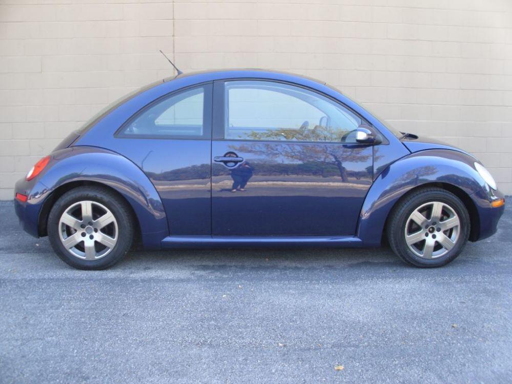 2006 BLUE VOLKSWAGEN NEW BEETLE 2.5L OPTION PACKAGE 1 (3VWRW31C76M) with an 2.5L engine, Automatic transmission, located at 12019 San Pedro Avenue, San Antonio, TX, 78216, (210) 494-5895, 29.551861, -98.487602 - Photo #1