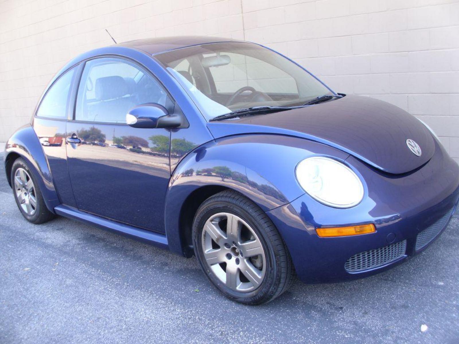 2006 BLUE VOLKSWAGEN NEW BEETLE 2.5L OPTION PACKAGE 1 (3VWRW31C76M) with an 2.5L engine, Automatic transmission, located at 12019 San Pedro Avenue, San Antonio, TX, 78216, (210) 494-5895, 29.551861, -98.487602 - Leather Seats; Air Conditioning; Power Windows; Power Locks; Power Steering; Tilt Wheel; AM/FM Cassette; AM/FM CD; Passive sentry key; Dual Air Bags Front and Sides; Active Belts; All Wheel ABS; Retractable Roof Panel - Photo #7