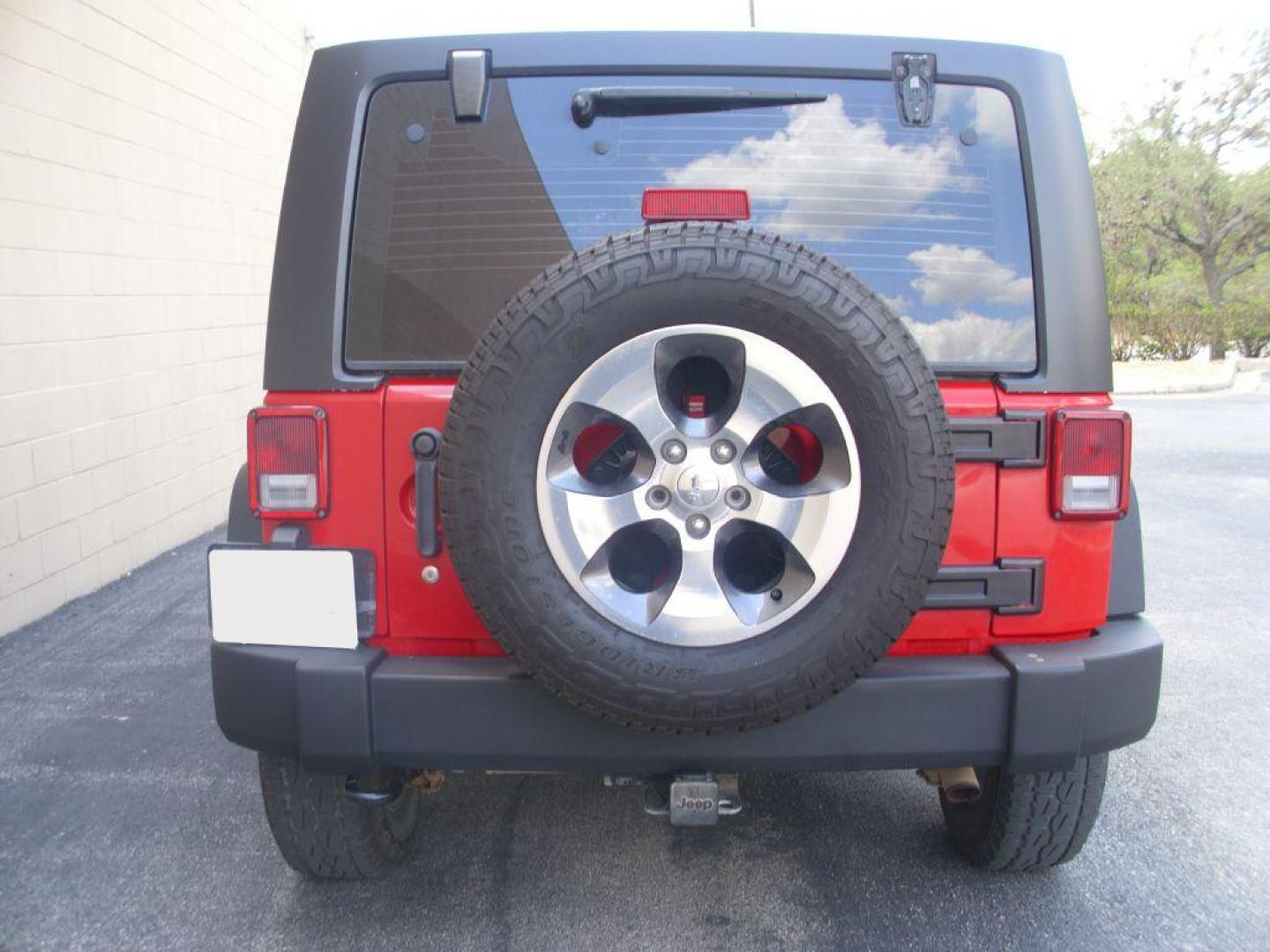 2015 RED JEEP WRANGLER UNLIMI SPORT (1C4BJWDG9FL) with an 3.6L engine, Automatic transmission, located at 12019 San Pedro Avenue, San Antonio, TX, 78216, (210) 494-5895, 29.550915, -98.491142 - We provide financing options through various third-party Credit Unions and Auto Finance Companies, including RBFCU, USAA, SSFCU, Pen Fed, Navy Fed, Credit Human Credit Union of Texas, and most other credit unions. We also work with major banks such as Capital One and Broadway Bank. Payment methods a - Photo#6