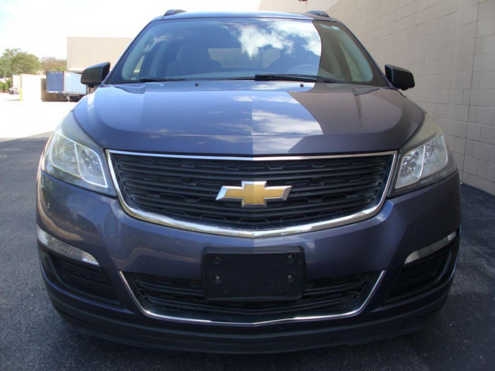 2013 BLUE CHEVROLET TRAVERSE LS (1GNKRFED7DJ) with an 3.6L engine, Automatic transmission, located at 12019 San Pedro Avenue, San Antonio, TX, 78216, (210) 494-5895, 29.550915, -98.491142 - EXTRA CLEAN - NEW TIRES!!! Backup Camera; Bluetooth Wireless; Cruise Control; Roof Rack; Fold-Away Third Row; Air Conditioning; Power Windows; Power Locks; Power Steering; Tilt Wheel; AM/FM CD/MP3; Satellite; Sentry Key; Keyless Entry; Daytime Running Lights; Dual Airbags Front Head and Side; Activ - Photo #2