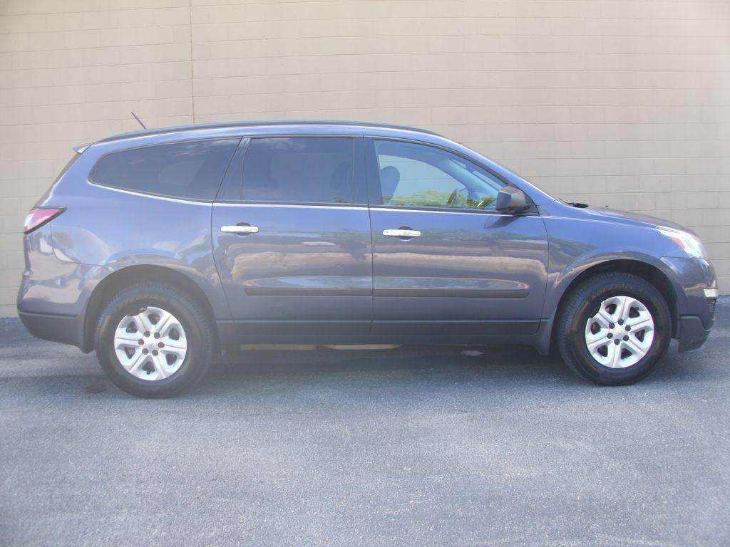 photo of 2013 CHEVROLET TRAVERSE 4DR