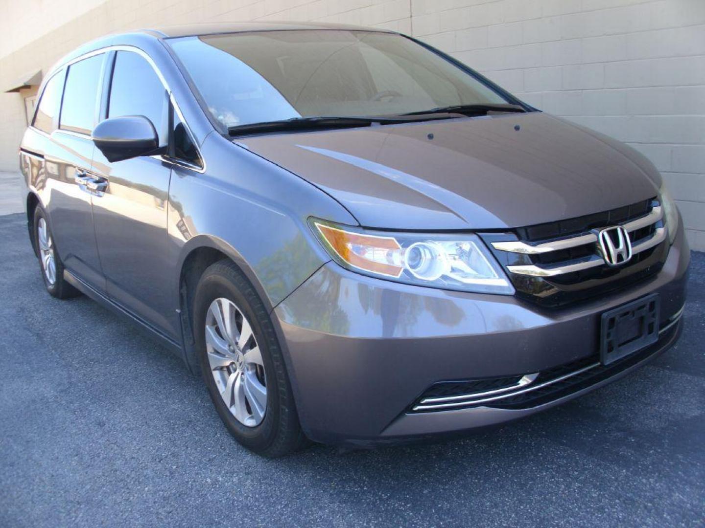 2015 GRAY HONDA ODYSSEY EX (5FNRL5H48FB) with an 3.5L engine, Automatic transmission, located at 12019 San Pedro Avenue, San Antonio, TX, 78216, (210) 494-5895, 29.550915, -98.491142 - Photo#1