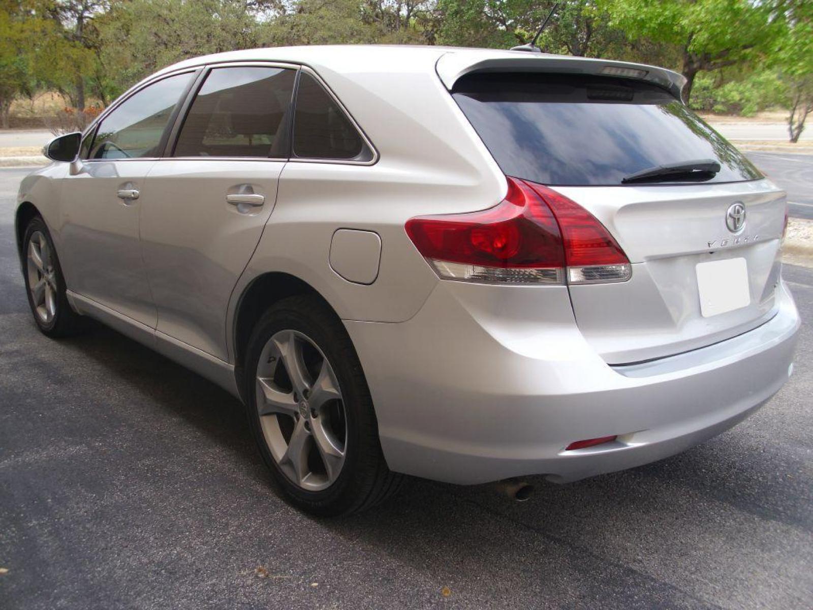 2013 SILVER TOYOTA VENZA LE (4T3ZK3BB7DU) with an 3.5L engine, Automatic transmission, located at 12019 San Pedro Avenue, San Antonio, TX, 78216, (210) 494-5895, 29.551861, -98.487602 - Backup Camera; Bluetooth Wireless; Leather Seats; Heated Seats; Navigation System; Satellite Radio; Power Hatch; Telescoping Wheel; Air Conditioning; Power Windows; Power Locks; Power Steering; Tilt Wheel; AM/FM CD/MP3; Immobilizer; Keyless Entry; Daytime Running Lights; Dual Front Airbags; Side Air - Photo #5