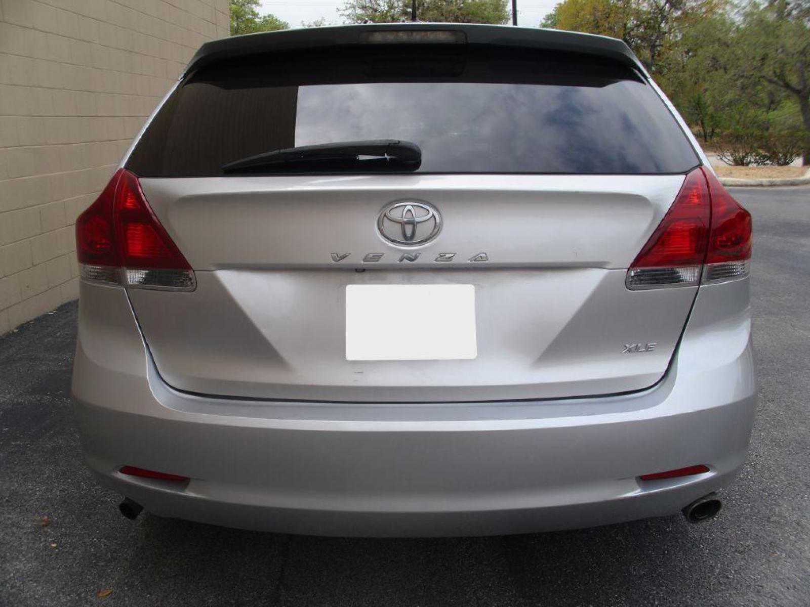 2013 SILVER TOYOTA VENZA LE (4T3ZK3BB7DU) with an 3.5L engine, Automatic transmission, located at 12019 San Pedro Avenue, San Antonio, TX, 78216, (210) 494-5895, 29.551861, -98.487602 - Backup Camera; Bluetooth Wireless; Leather Seats; Heated Seats; Navigation System; Satellite Radio; Power Hatch; Telescoping Wheel; Air Conditioning; Power Windows; Power Locks; Power Steering; Tilt Wheel; AM/FM CD/MP3; Immobilizer; Keyless Entry; Daytime Running Lights; Dual Front Airbags; Side Air - Photo #6