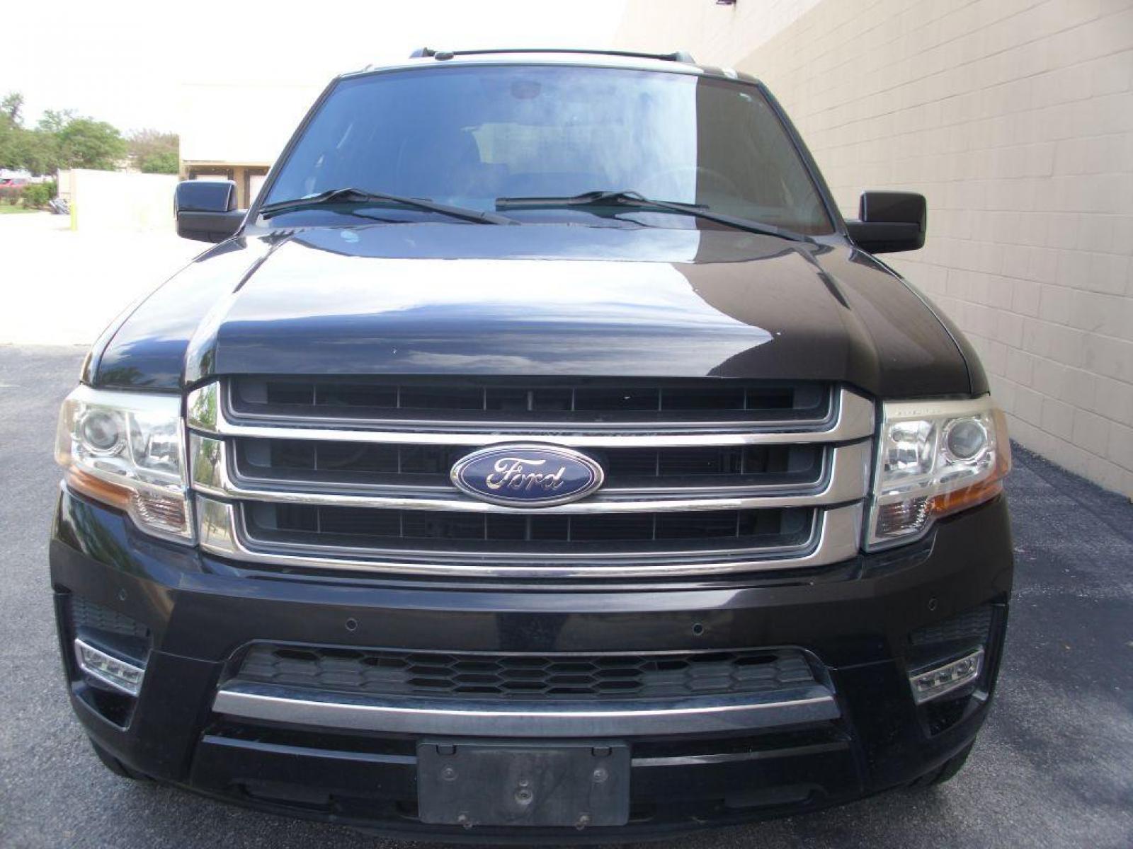 2016 BLACK FORD EXPEDITION LIMITED (1FMJU1KT8GE) with an 3.5L engine, Automatic transmission, located at 12019 San Pedro Avenue, San Antonio, TX, 78216, (210) 494-5895, 29.551861, -98.487602 - ONE-OWNER; Backup Camera; Cruise Control; Leather Seats; Heated and Cooled Seats; Rear Seat Heaters; DVD System; Running Boards; Power Folding Third Row; Full Roof Rack; Moon Roof; Blind-Spot Alert; Parking Sensors; Towing Package; Navigation System; Bluetooth Technology; Tow Hitch; Air Conditioni - Photo #4