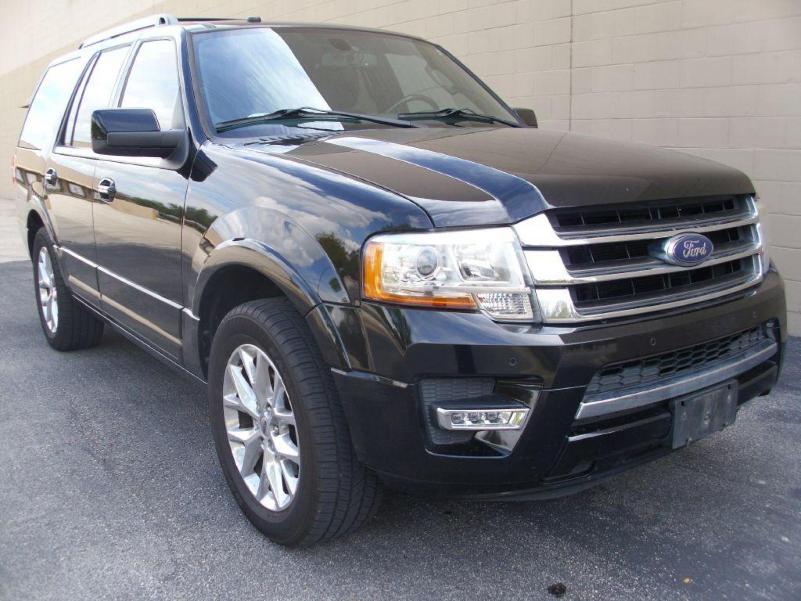 2016 BLACK FORD EXPEDITION LIMITED (1FMJU1KT8GE) with an 3.5L engine, Automatic transmission, located at 12019 San Pedro Avenue, San Antonio, TX, 78216, (210) 494-5895, 29.551861, -98.487602 - ONE-OWNER; Backup Camera; Cruise Control; Leather Seats; Heated and Cooled Seats; Rear Seat Heaters; DVD System; Running Boards; Power Folding Third Row; Full Roof Rack; Moon Roof; Blind-Spot Alert; Parking Sensors; Towing Package; Navigation System; Bluetooth Technology; Tow Hitch; Air Conditioni - Photo #5