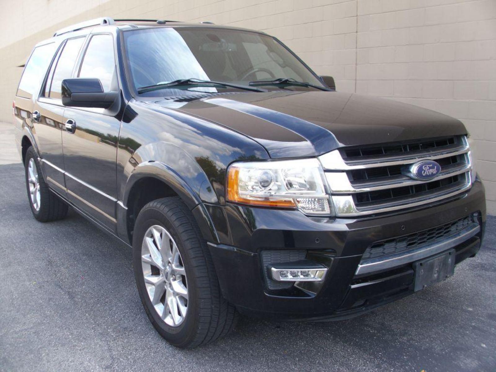 2016 BLACK FORD EXPEDITION LIMITED (1FMJU1KT8GE) with an 3.5L engine, Automatic transmission, located at 12019 San Pedro Avenue, San Antonio, TX, 78216, (210) 494-5895, 29.551861, -98.487602 - ONE-OWNER; Backup Camera; Cruise Control; Leather Seats; Heated and Cooled Seats; Rear Seat Heaters; DVD System; Running Boards; Power Folding Third Row; Full Roof Rack; Moon Roof; Blind-Spot Alert; Parking Sensors; Towing Package; Navigation System; Bluetooth Technology; Tow Hitch; Air Conditioni - Photo #6