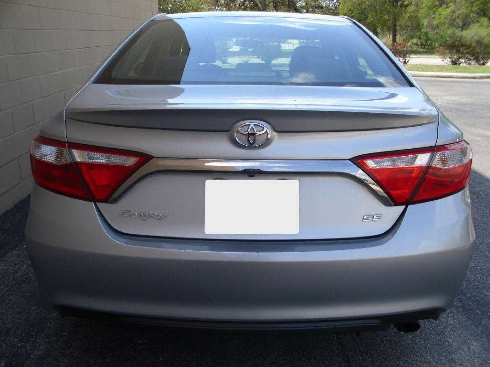 2016 SILVER TOYOTA CAMRY LE (4T1BF1FK9GU) with an 2.5L engine, Automatic transmission, located at 12019 San Pedro Avenue, San Antonio, TX, 78216, (210) 494-5895, 29.551861, -98.487602 - Backup Camera; Bluetooth Technology; Cruise Control; Rear Spoiler; Air Conditioning; Power Windows; Power Locks; Power Steering; Tilt Wheel; AM/FM CD/MP3; Satellite; Immobilizer; Keyless Entry; Daytime Running Lights; Dual Front Airbags; Side Airbags; Head Airbags; Rear Head Airbags; Active Seatbelt - Photo #4