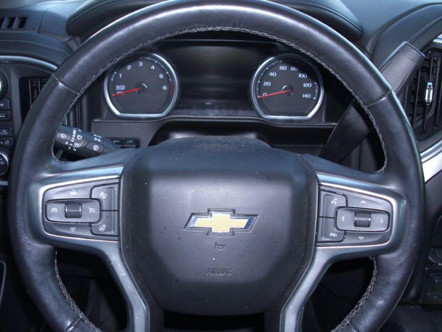 2020 WHITE CHEVROLET SILVERADO 1500 LTZ (3GCUYGED7LG) with an 5.3L engine, Automatic transmission, located at 2215 Harry Wurzbach Rd , San Antonio, TX, 78209, (208) 269-7240, 29.491415, -98.432098 - AMAZING TRUCK!! LTZ 4 WHEEL DRIVE! Air Conditioning; Leather Seats; Blind Spot Monitor; Front Seat Air Conditioned and Heaters; Heated Steering Wheel; Lane Departure Warning; Parking Sensors; Rear View Camera; Remote Start; Smart Key; Power Windows; Power Locks; Power Tail Gate, Power Steering; T - Photo#16