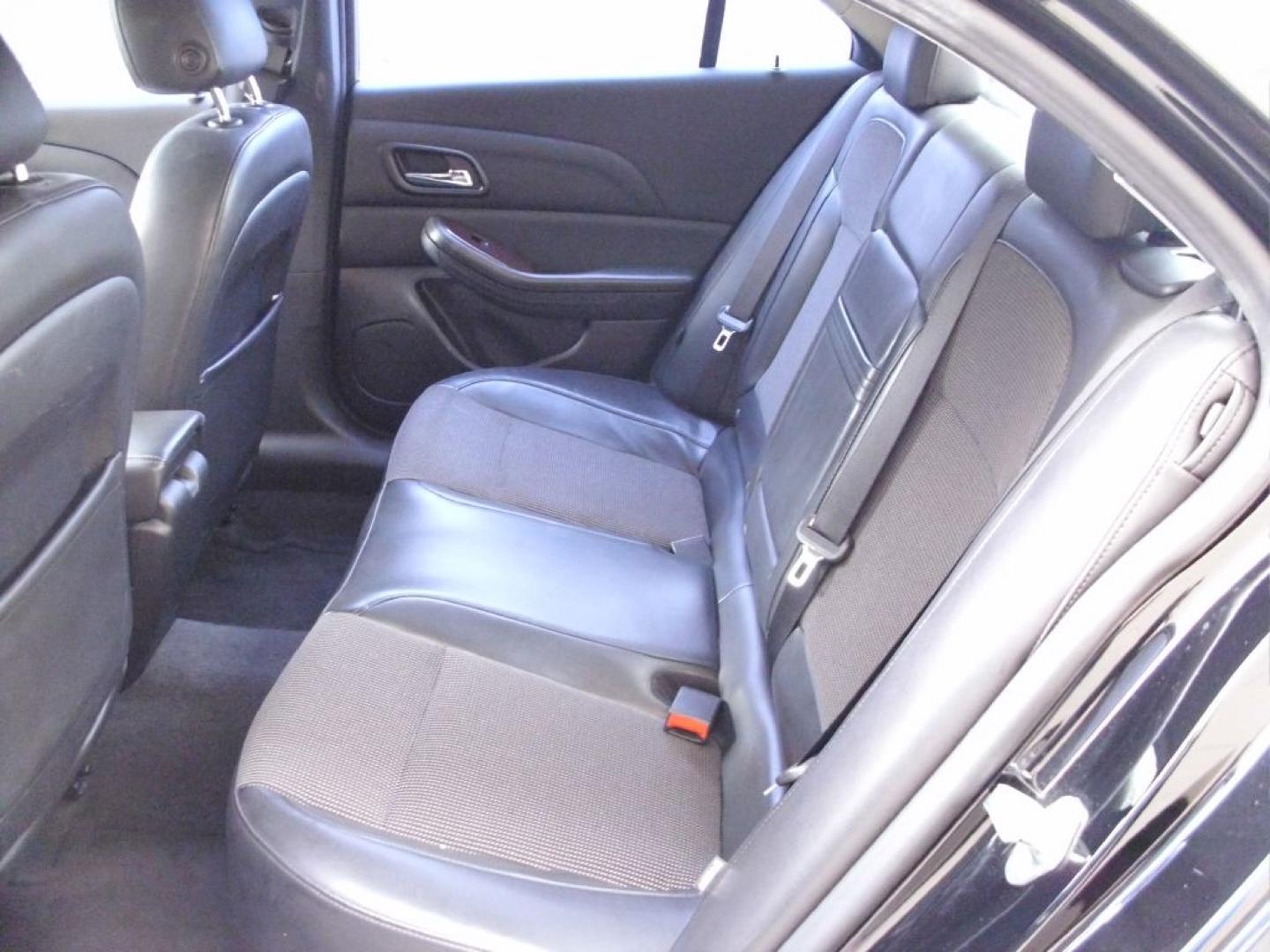 2013 BLACK CHEVROLET MALIBU LT (1G11C5SA1DU) with an 2.5L engine, Automatic transmission, located at 2215 Harry Wurzbach Rd , San Antonio, TX, 78209, (208) 269-7240, 29.491415, -98.432098- Photo#13