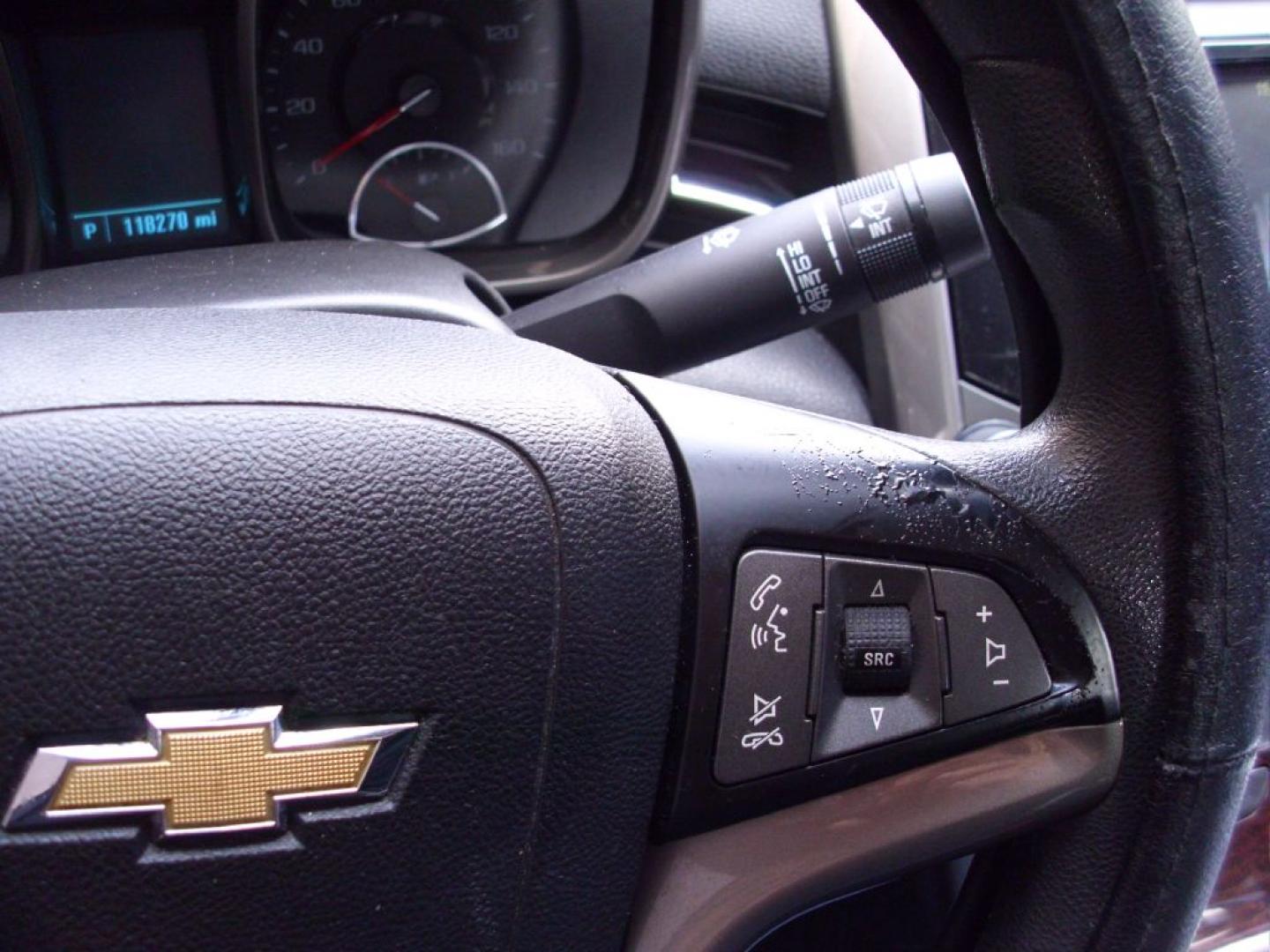 2013 BLACK CHEVROLET MALIBU LT (1G11C5SA1DU) with an 2.5L engine, Automatic transmission, located at 2215 Harry Wurzbach Rd , San Antonio, TX, 78209, (208) 269-7240, 29.491415, -98.432098- Photo#17