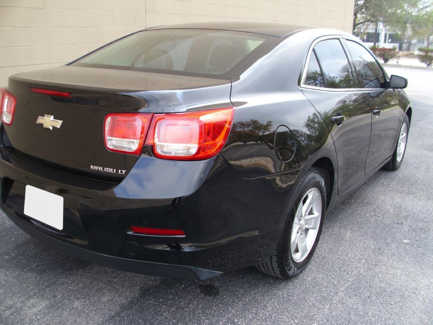 2013 BLACK CHEVROLET MALIBU LT (1G11C5SA1DU) with an 2.5L engine, Automatic transmission, located at 2215 Harry Wurzbach Rd , San Antonio, TX, 78209, (208) 269-7240, 29.491415, -98.432098- Photo#3