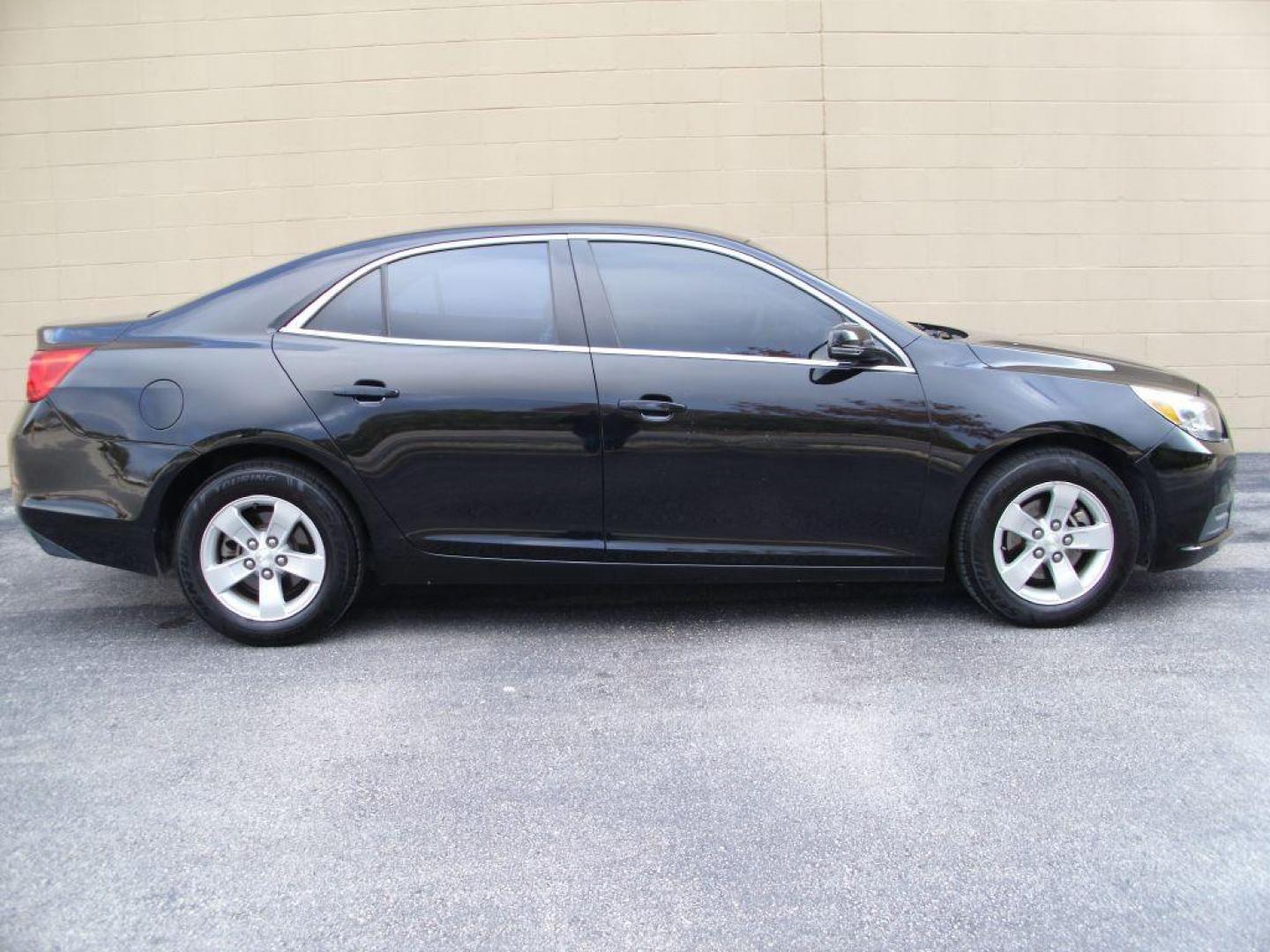 2013 BLACK CHEVROLET MALIBU LT (1G11C5SA1DU) with an 2.5L engine, Automatic transmission, located at 12019 San Pedro Avenue, San Antonio, TX, 78216, (210) 494-5895, 29.550915, -98.491142 - We provide financing options through various third-party Credit Unions and Auto Finance Companies, including RBFCU, USAA, SSFCU, Pen Fed, Navy Fed, Credit Human Credit Union of Texas, and most other credit unions. We also work with major banks such as Capital One and Broadway Bank. Payment methods a - Photo#0