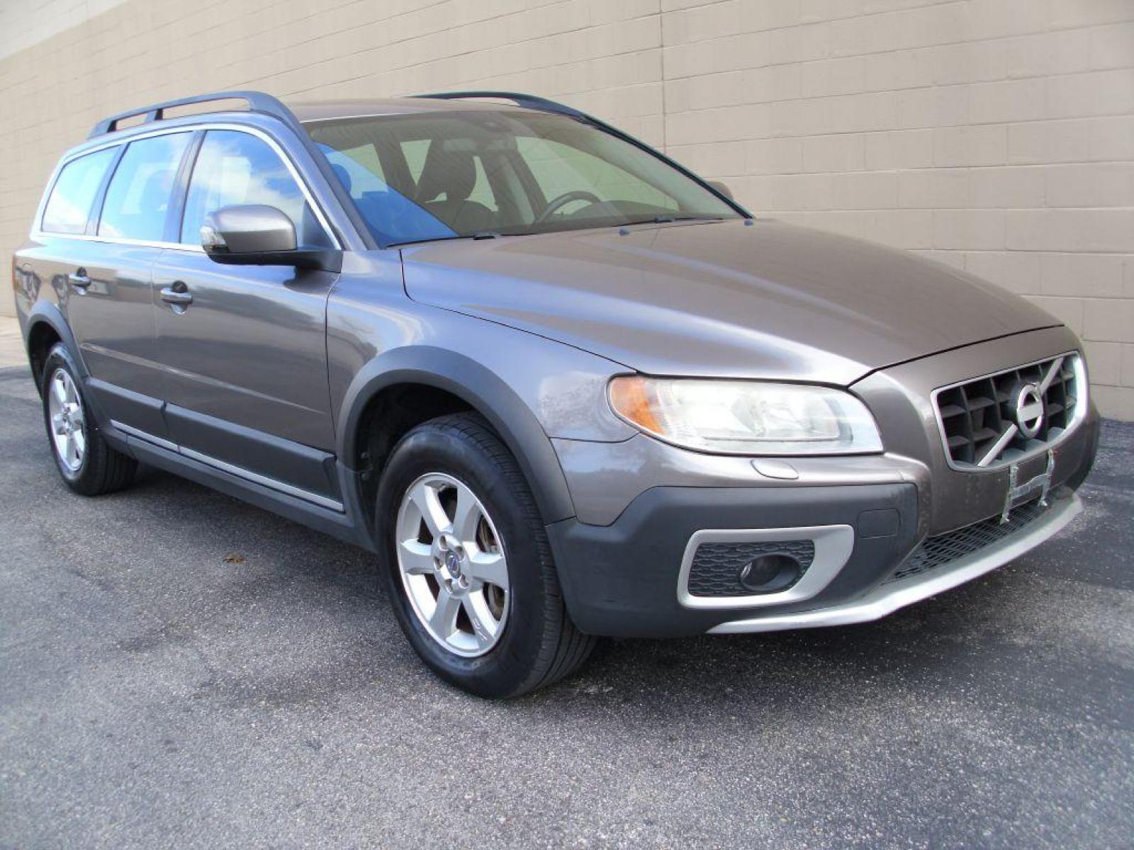 2010 GRAY VOLVO XC70 3.2 (YV4960BZ4A1) with an 3.2L engine, Automatic transmission, located at 12019 San Pedro Avenue, San Antonio, TX, 78216, (210) 494-5895, 29.551861, -98.487602 - AWD; Bluetooth Technology; Cruise Control; Front Seat Heaters; Leather Seats; Sunroof; Air Conditioning; Power Windows; Power Locks; Power Steering; Tilt Wheel; AM/FM CD/MP3; Satellite; Immobilizer; Keyless Entry; Alarm; Daytime Running Lights; Dual Front Airbags; Side Airbags; Head Airbags; Rear He - Photo #1