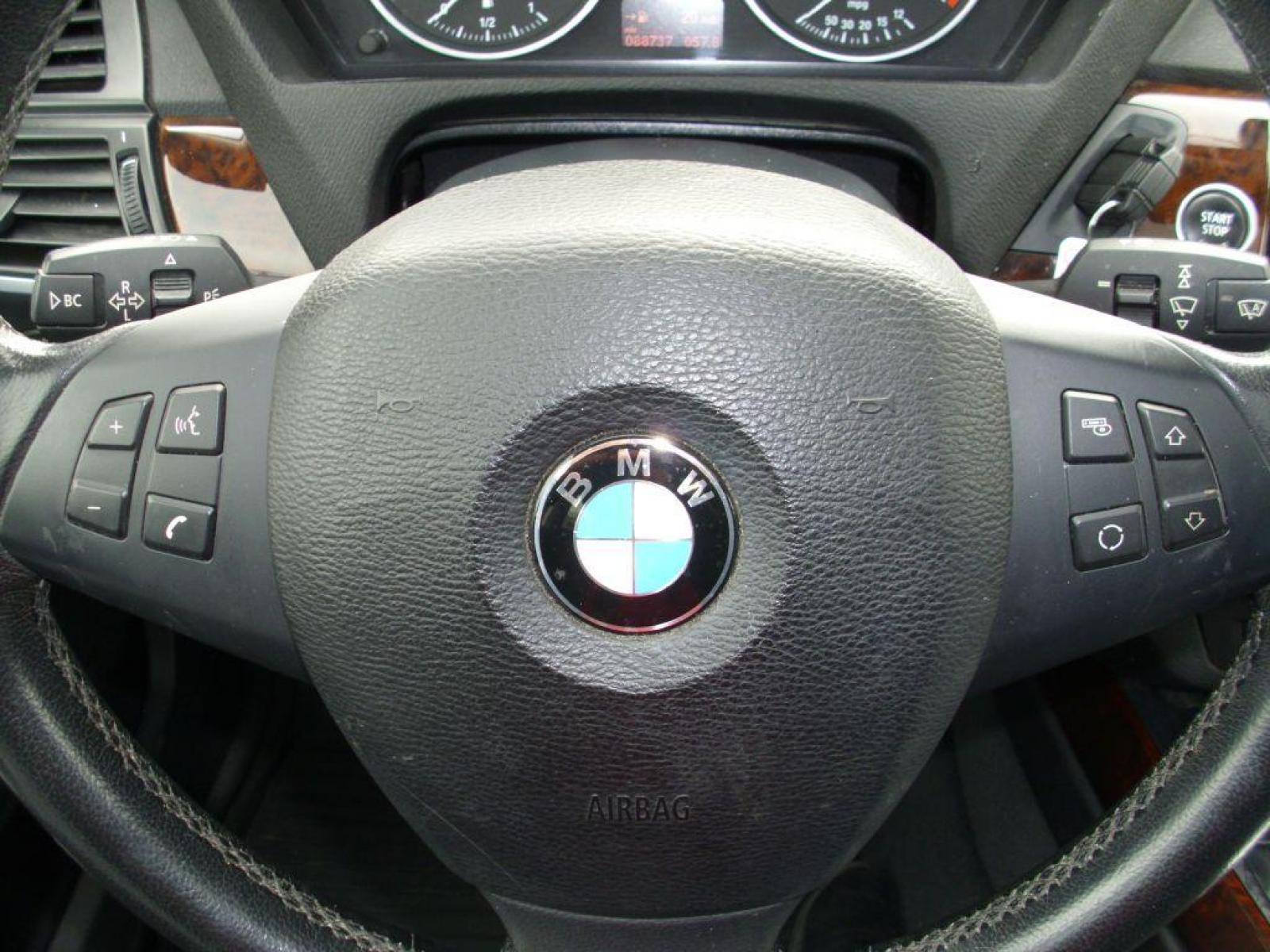 2013 GRAY BMW X5 XDRIVE35I (5UXZV4C56D0) with an 3.0L engine, Automatic transmission, located at 12019 San Pedro Avenue, San Antonio, TX, 78216, (210) 494-5895, 29.551861, -98.487602 - Photo #25