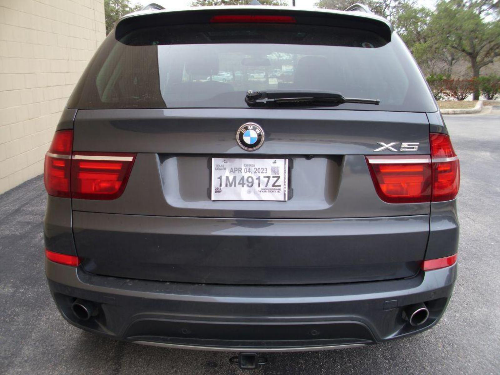 2013 GRAY BMW X5 XDRIVE35I (5UXZV4C56D0) with an 3.0L engine, Automatic transmission, located at 12019 San Pedro Avenue, San Antonio, TX, 78216, (210) 494-5895, 29.551861, -98.487602 - Auxiliary Audio Input; Bluetooth Technology; Backup Camera; Cruise Control; Front Seat Heaters; Head Up Display; Leather Seats; Panoramic Sunroof; Parking Sensors; Rear Sunshade; Smart Key; Tow Hitch; Air Conditioning; Power Hatch; Power Windows; Power Locks; Power Steering; Tilt Wheel; AM/FM CD/MP3 - Photo #6