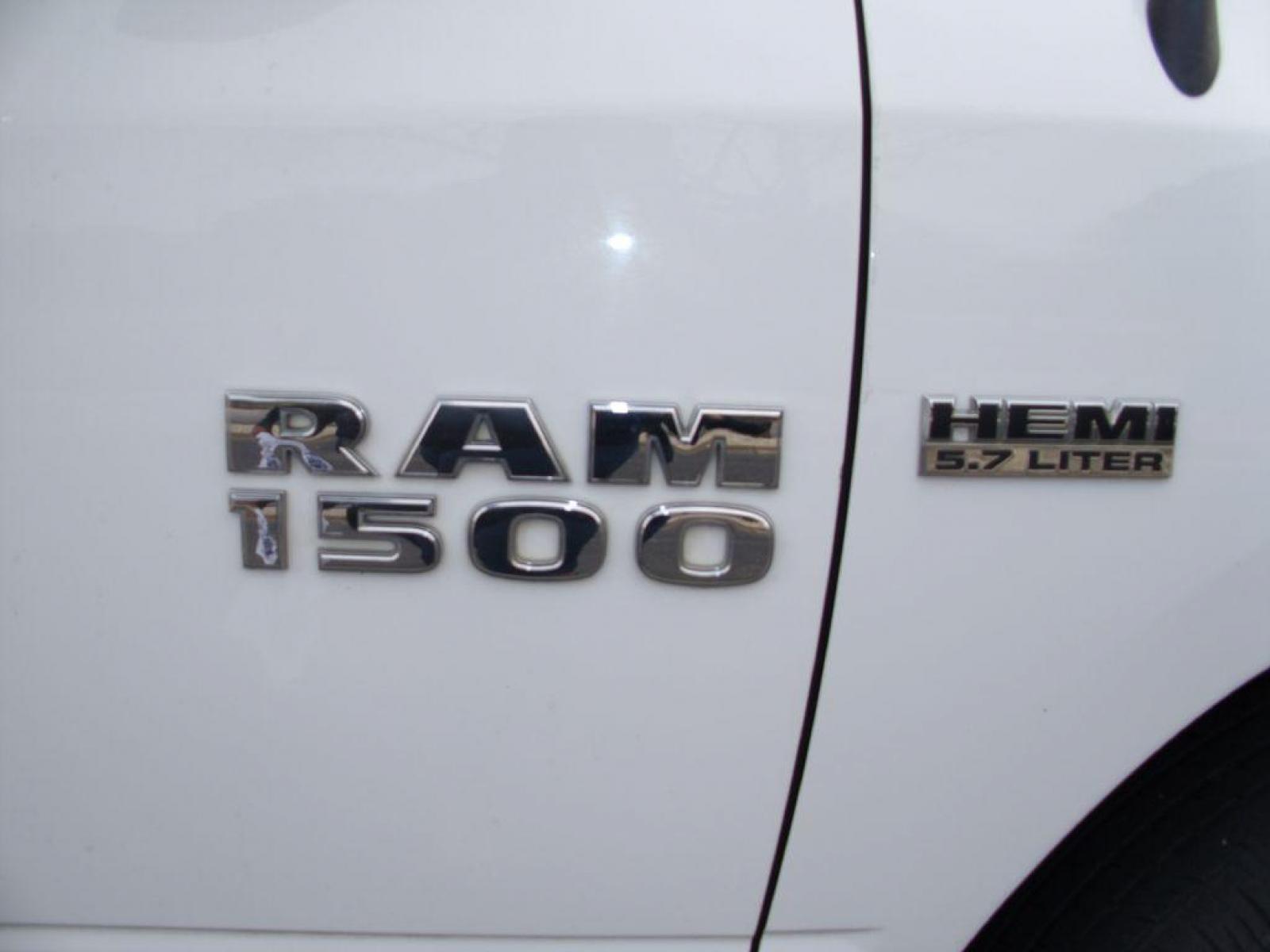 2016 WHITE RAM 1500 CREW CAB ST (3C6RR6KT7GG) with an 5.7L engine, Automatic transmission, located at 12019 San Pedro Avenue, San Antonio, TX, 78216, (210) 494-5895, 29.551861, -98.487602 - Auxiliary Input; Bed Liner; Bluetooth Technology; Cruise Control; Satellite Radio; Tow Hitch; Air Conditioning; Available; Power Steering; Tilt Wheel; AM/FM CD/MP3; Satellite; Passive sentry key; Available; Dual Air Bags Front and Sides; Active Belts; Crew Cab; Short Bed; All Wheel ABS; 1/2 Ton W - Photo #6