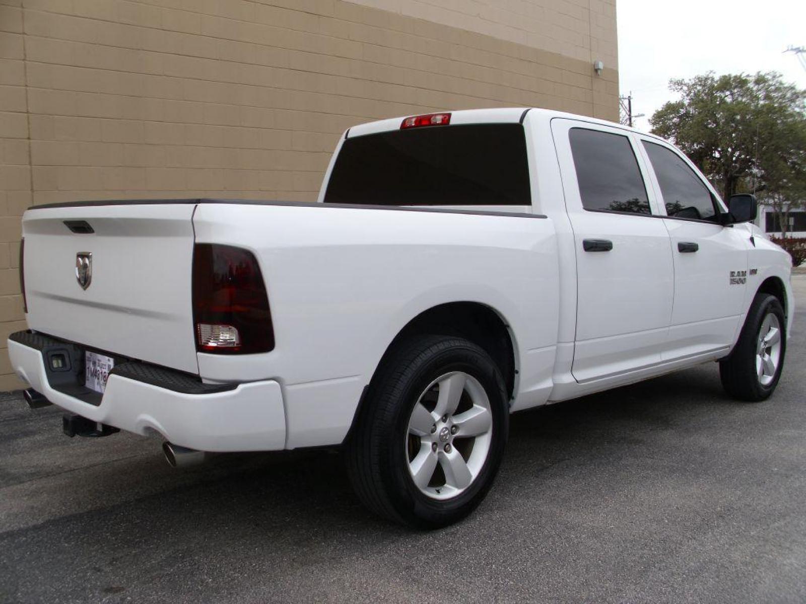 2016 WHITE RAM 1500 CREW CAB ST (3C6RR6KT7GG) with an 5.7L engine, Automatic transmission, located at 12019 San Pedro Avenue, San Antonio, TX, 78216, (210) 494-5895, 29.551861, -98.487602 - Auxiliary Input; Bed Liner; Bluetooth Technology; Cruise Control; Satellite Radio; Tow Hitch; Air Conditioning; Available; Power Steering; Tilt Wheel; AM/FM CD/MP3; Satellite; Passive sentry key; Available; Dual Air Bags Front and Sides; Active Belts; Crew Cab; Short Bed; All Wheel ABS; 1/2 Ton W - Photo #4
