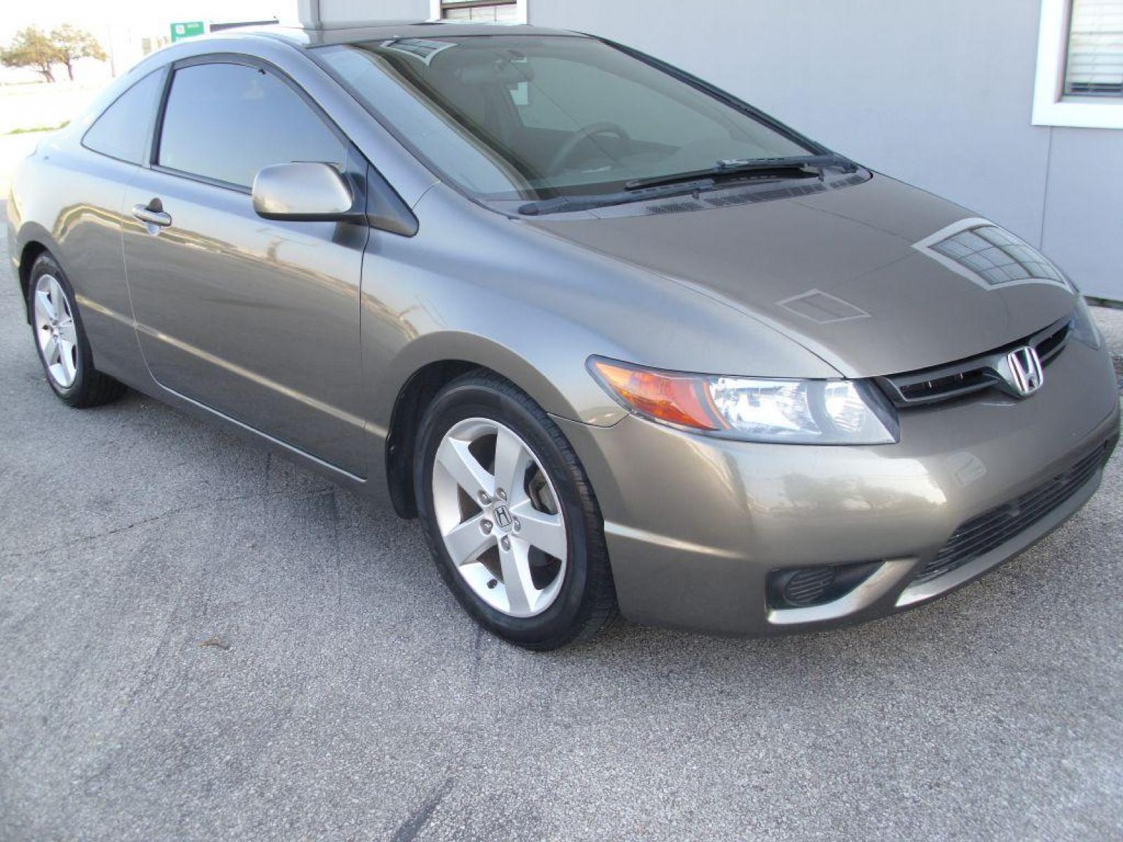 2008 GRAY HONDA CIVIC EX (2HGFG12888H) with an 1.8L engine, Automatic transmission, located at 12019 San Pedro Avenue, San Antonio, TX, 78216, (210) 494-5895, 29.551861, -98.487602 - ONE-OWNER; Auxilliary Audio Input; Bluetooth Technology; Cruise Control; Navigation; Air Conditioning; Power Windows; Power Locks; Power Steering; Tilt Wheel; AM/FM CD/MP3; Satellite; Immobilizer; Keyless Entry; Alarm; Daytime Running Lights; Dual Front Airbags; Side Airbags; Head Airbags; Rear Head - Photo #3