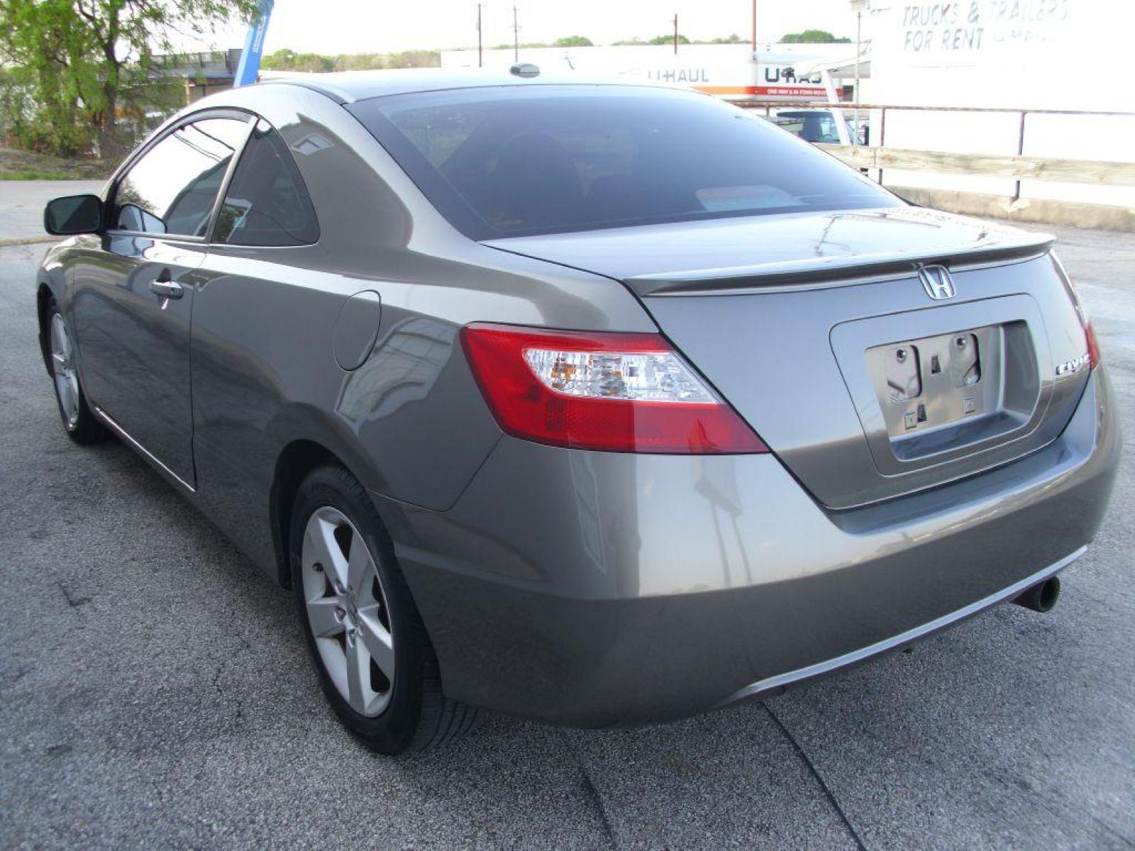 2008 GRAY HONDA CIVIC EX (2HGFG12888H) with an 1.8L engine, Automatic transmission, located at 12019 San Pedro Avenue, San Antonio, TX, 78216, (210) 494-5895, 29.551861, -98.487602 - ONE-OWNER; Auxilliary Audio Input; Bluetooth Technology; Cruise Control; Navigation; Air Conditioning; Power Windows; Power Locks; Power Steering; Tilt Wheel; AM/FM CD/MP3; Satellite; Immobilizer; Keyless Entry; Alarm; Daytime Running Lights; Dual Front Airbags; Side Airbags; Head Airbags; Rear Head - Photo #7