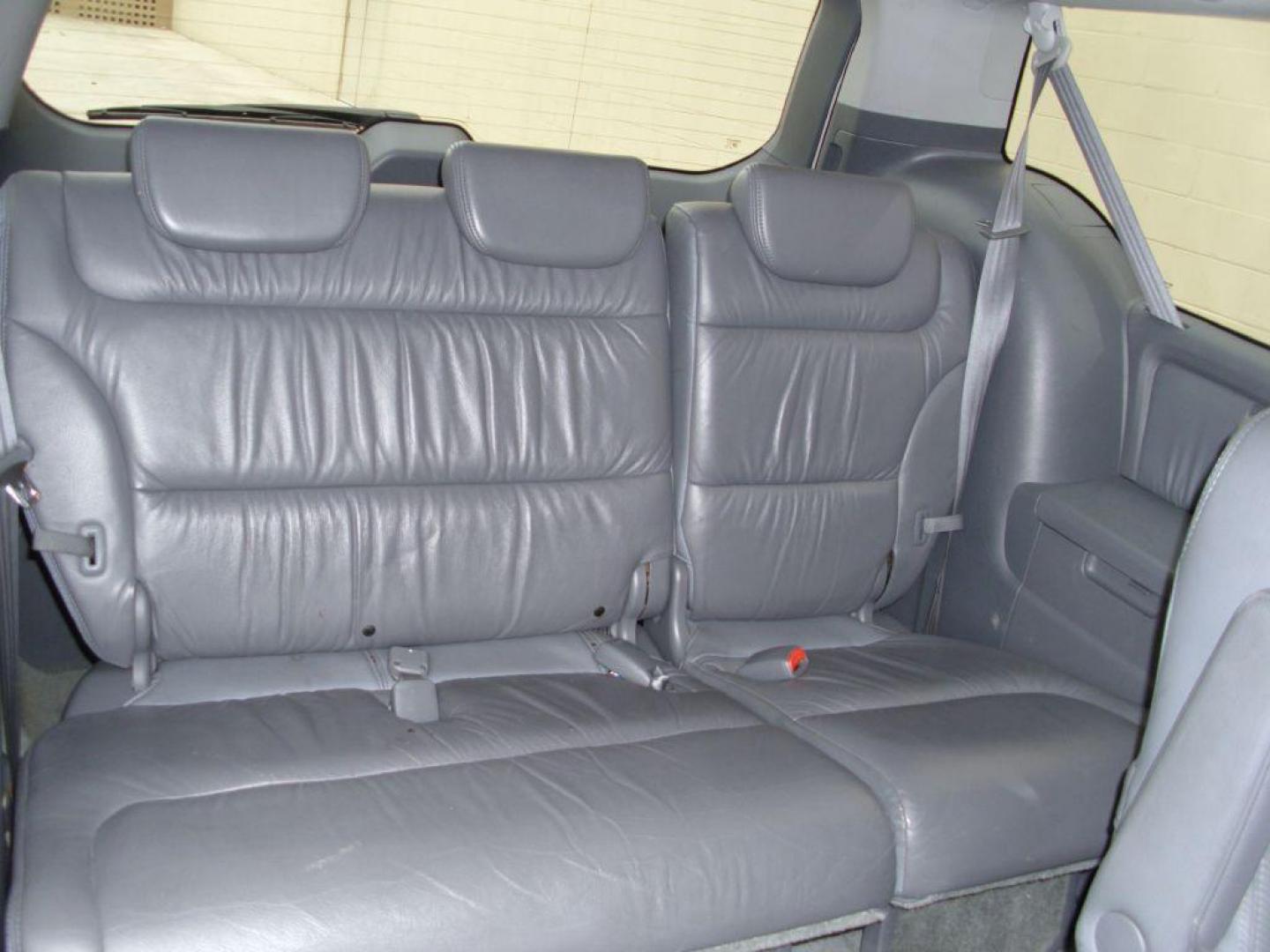 2006 SILVER HONDA ODYSSEY EXL (5FNRL38696B) with an 3.5L engine, Automatic transmission, located at 12019 San Pedro Avenue, San Antonio, TX, 78216, (208) 269-7240, 29.550915, -98.491142 - We provide financing options through various third-party Credit Unions and Auto Finance Companies, including RBFCU, USAA, SSFCU, Pen Fed, Navy Fed, Credit Human Credit Union of Texas, and most other credit unions. We also work with major banks such as Capital One and Broadway Bank. Payment methods a - Photo#14