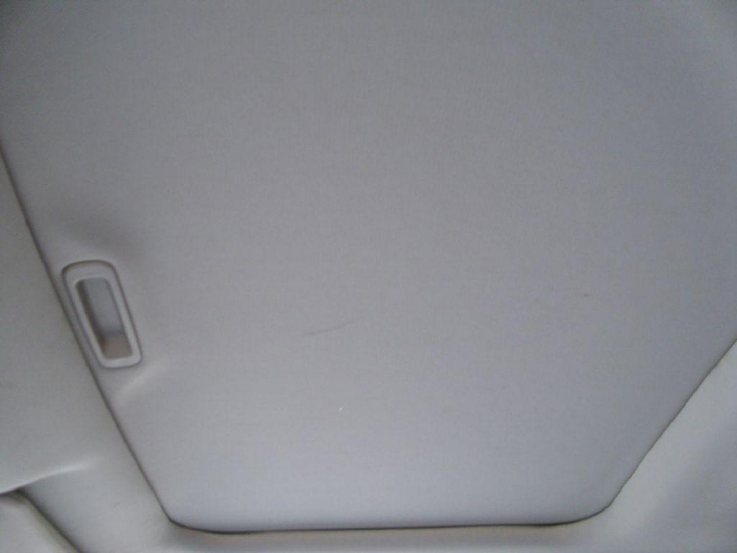 2006 SILVER HONDA ODYSSEY EXL (5FNRL38696B) with an 3.5L engine, Automatic transmission, located at 12019 San Pedro Avenue, San Antonio, TX, 78216, (208) 269-7240, 29.550915, -98.491142 - We provide financing options through various third-party Credit Unions and Auto Finance Companies, including RBFCU, USAA, SSFCU, Pen Fed, Navy Fed, Credit Human Credit Union of Texas, and most other credit unions. We also work with major banks such as Capital One and Broadway Bank. Payment methods a - Photo#18