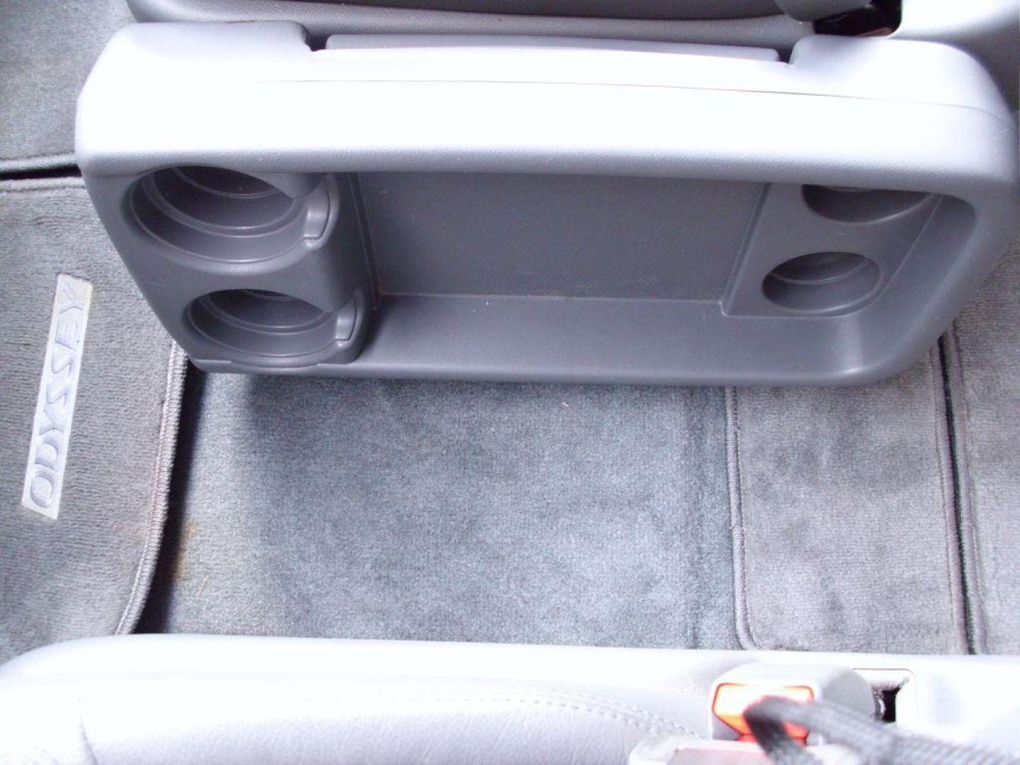 2006 SILVER HONDA ODYSSEY EXL (5FNRL38696B) with an 3.5L engine, Automatic transmission, located at 12019 San Pedro Avenue, San Antonio, TX, 78216, (208) 269-7240, 29.550915, -98.491142 - We provide financing options through various third-party Credit Unions and Auto Finance Companies, including RBFCU, USAA, SSFCU, Pen Fed, Navy Fed, Credit Human Credit Union of Texas, and most other credit unions. We also work with major banks such as Capital One and Broadway Bank. Payment methods a - Photo#31