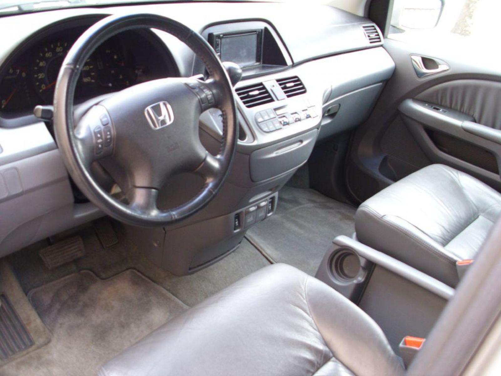 2006 SILVER HONDA ODYSSEY EXL (5FNRL38696B) with an 3.5L engine, Automatic transmission, located at 12019 San Pedro Avenue, San Antonio, TX, 78216, (210) 494-5895, 29.551861, -98.487602 - Cruise Control; Fold-Away Third Row; Leather Seats; Front Seat Heaters; Power Seats; Power Sliding Doors; 7 Passenger; Quad Seats; Sunroof; Air Conditioning; Power Windows; Power Locks; Power Steering; Tilt Wheel; AM/FM CD; Satellite; Immobilizer; Dual Air Bags Front and Sides; Active Belts; Crew Ca - Photo #7