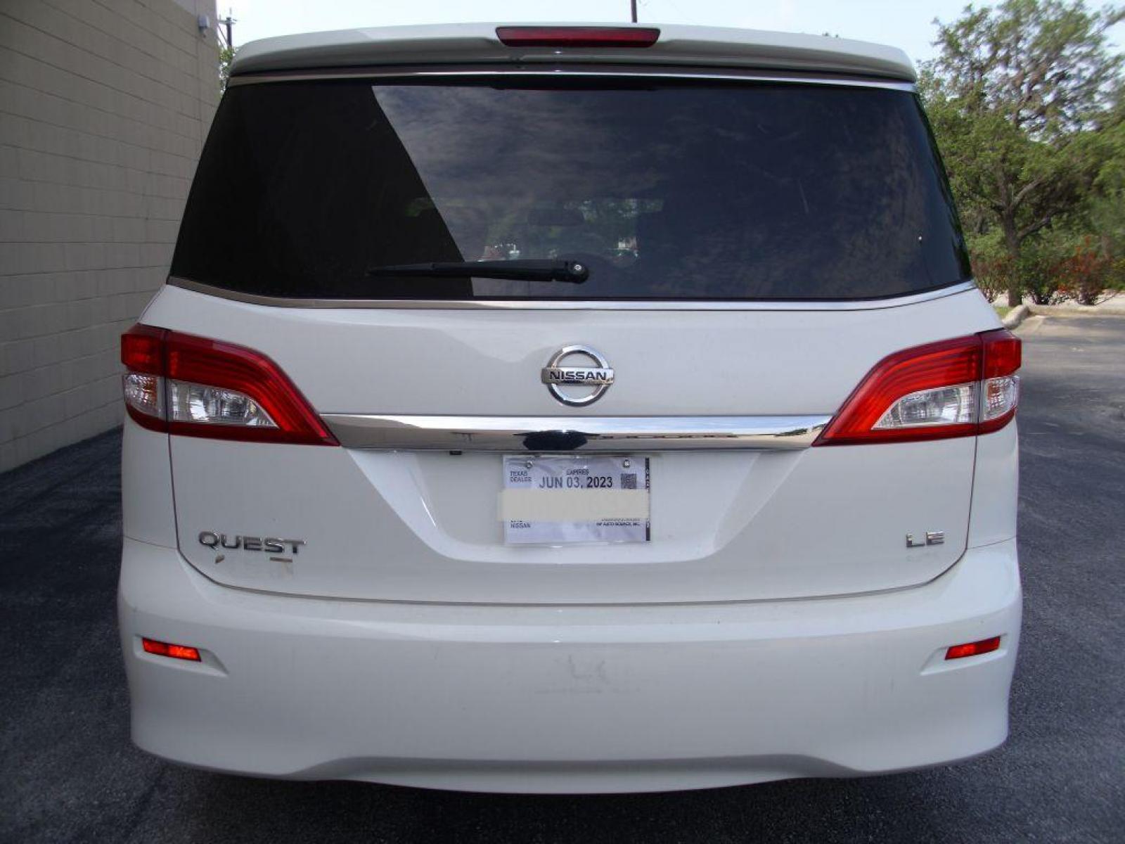 2012 WHITE NISSAN QUEST LE (JN8AE2KPXC9) with an 3.5L engine, Automatic transmission, located at 12019 San Pedro Avenue, San Antonio, TX, 78216, (210) 494-5895, 29.550915, -98.491142 - Photo #5