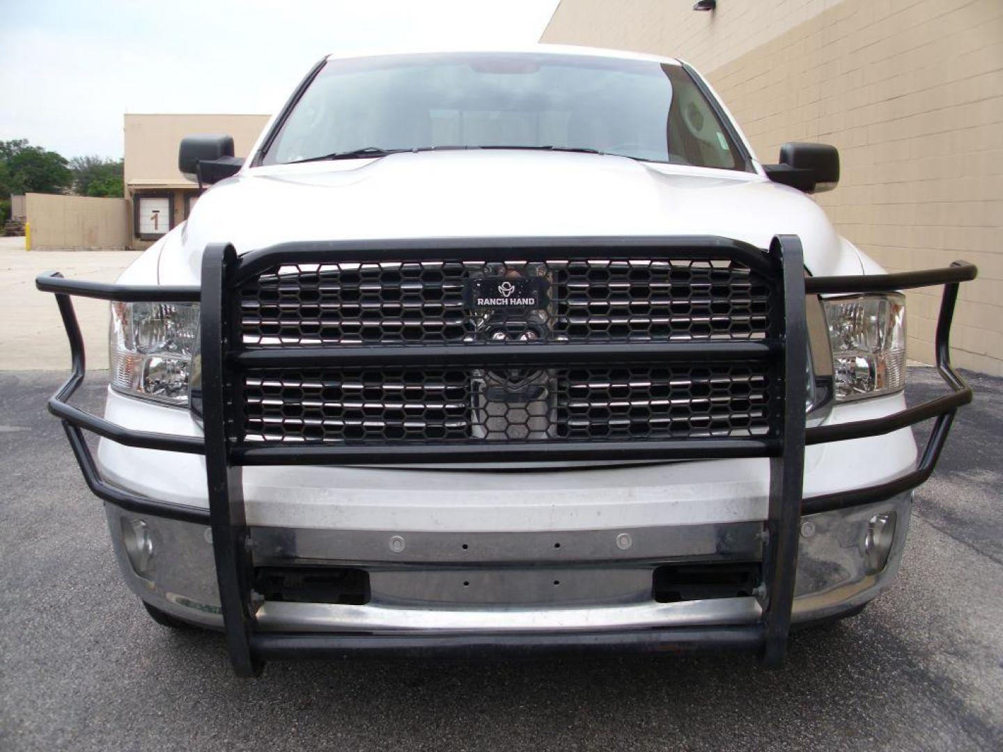 2017 WHITE RAM 1500 SLT (1C6RR6GT2HS) with an 5.7L engine, Automatic transmission, located at 12019 San Pedro Avenue, San Antonio, TX, 78216, (210) 494-5895, 29.550915, -98.491142 - We provide financing options through various third-party Credit Unions and Auto Finance Companies, including RBFCU, USAA, SSFCU, Pen Fed, Navy Fed, Credit Human Credit Union of Texas, and most other credit unions. We also work with major banks such as Capital One and Broadway Bank. Payment methods a - Photo#3