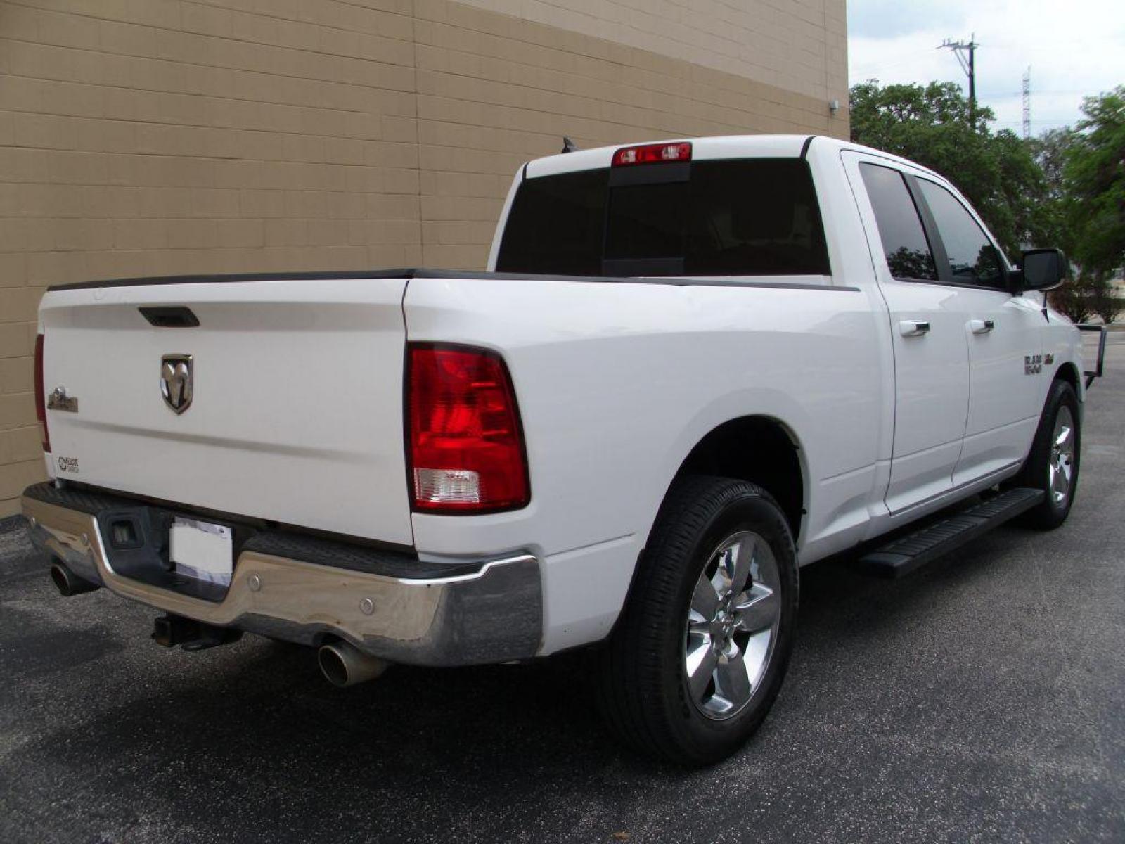 2017 WHITE RAM 1500 SLT (1C6RR6GT2HS) with an 5.7L engine, Automatic transmission, located at 12019 San Pedro Avenue, San Antonio, TX, 78216, (210) 494-5895, 29.550915, -98.491142 - Photo #1