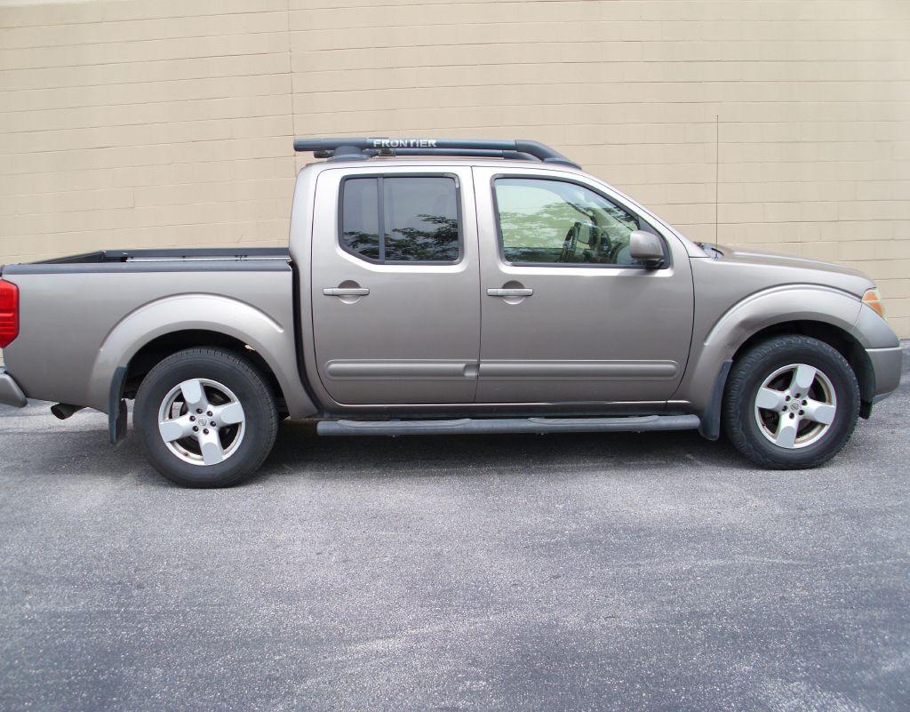 photo of 2005 NISSAN FRONTIER 4DR
