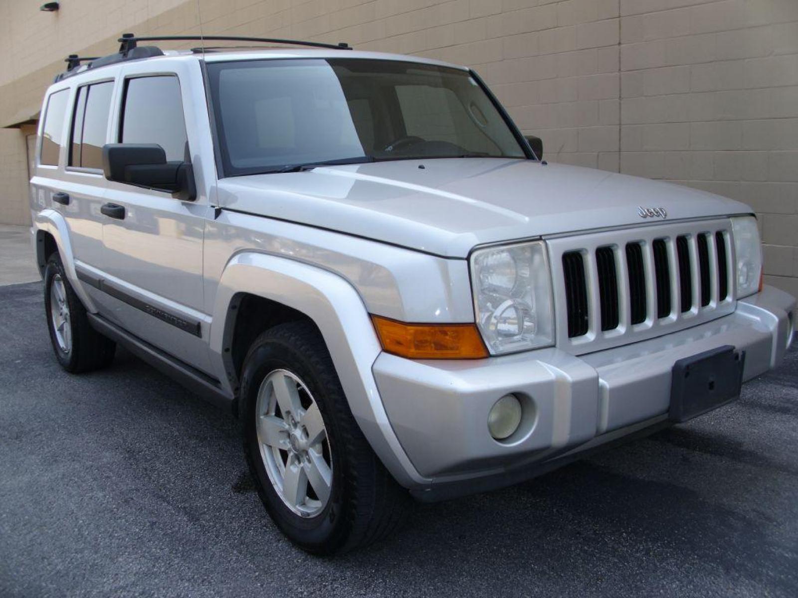 2006 SILVER JEEP COMMANDER BASE (1J8HG48K46C) with an 3.7L engine, Automatic transmission, located at 12019 San Pedro Avenue, San Antonio, TX, 78216, (210) 494-5895, 29.550915, -98.491142 - VERY CLEAN - AMAZING - 3RD ROW - 4WD/AWD; ABS Brakes; AM/FM Stereo; Air Conditioning; Alloy Wheels; Automatic Transmission; CD Audio; Cruise Control; Fold-Away Third Row; Full Roof Rack; Leather Seats; Overhead Airbags; Parking Sensors; Power Locks; Power Mirrors; Power Seat(s); Side Airbags; Sunro - Photo #6