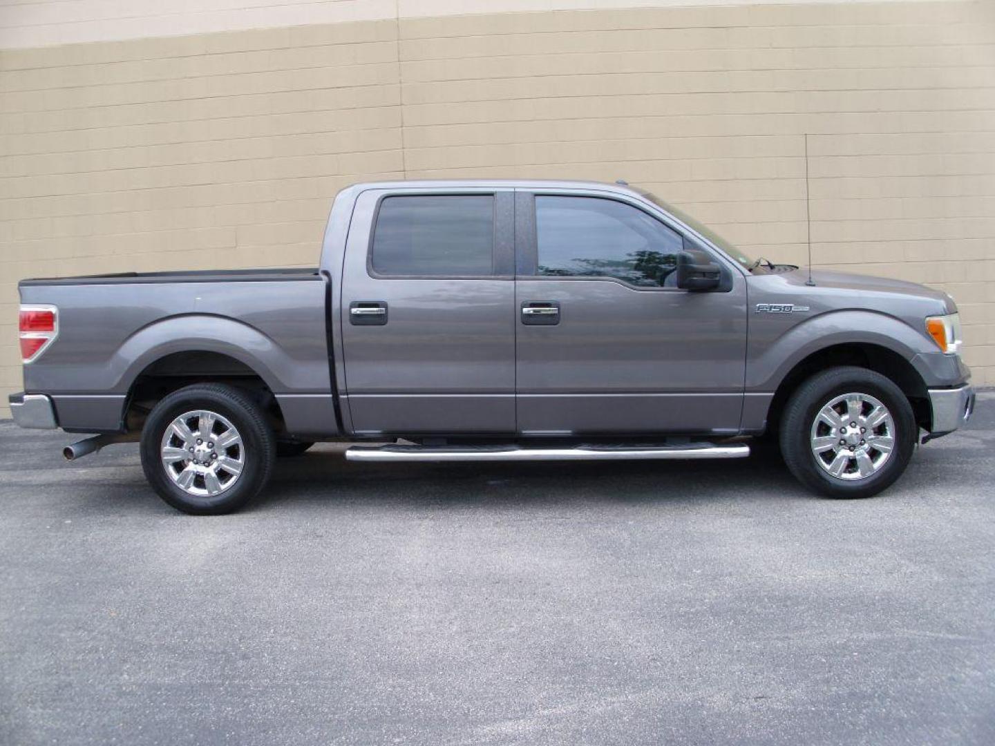 2012 GRAY FORD F150 XLT (1FTFW1CF5CK) with an 5.0L engine, Automatic transmission, located at 12019 San Pedro Avenue, San Antonio, TX, 78216, (210) 494-5895, 29.550915, -98.491142 - ALL POWER - VERY CLEAN - WELL MAINTAINED - Air Conditioning; Power Windows; Power Locks; Power Steering; Tilt Wheel; AM/FM; AM/FM CD/MP3; Satellite; Sentry Key; Dual Front Airbags; Side Airbags; Head Airbags; Rear Head Airbags; Active Seatbelts; Crew Cab; Regular Bed; All Wheel ABS; 1/2 Ton; Bed Li - Photo#0